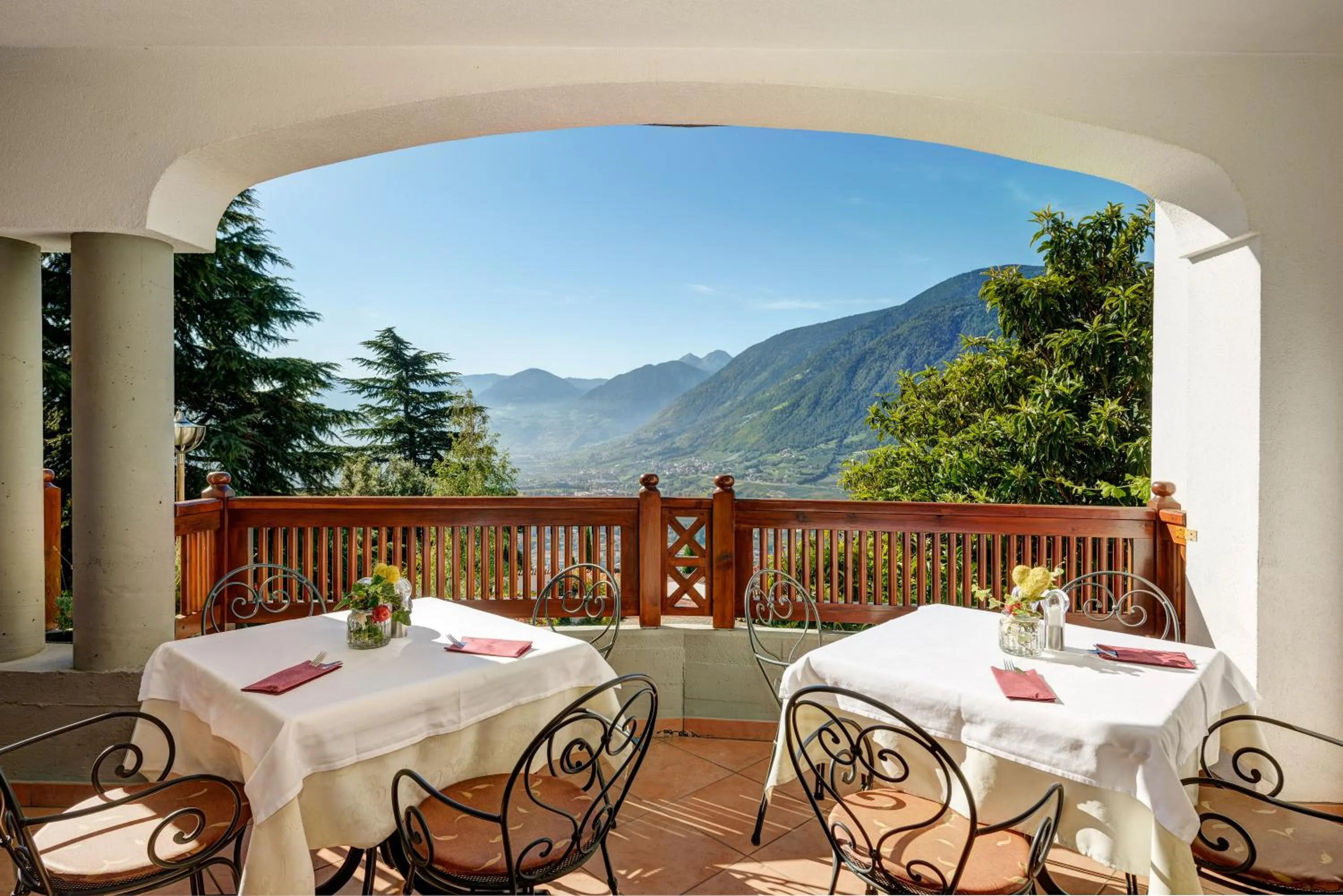 Restaurant/places to eat in Small Hotel Sonne