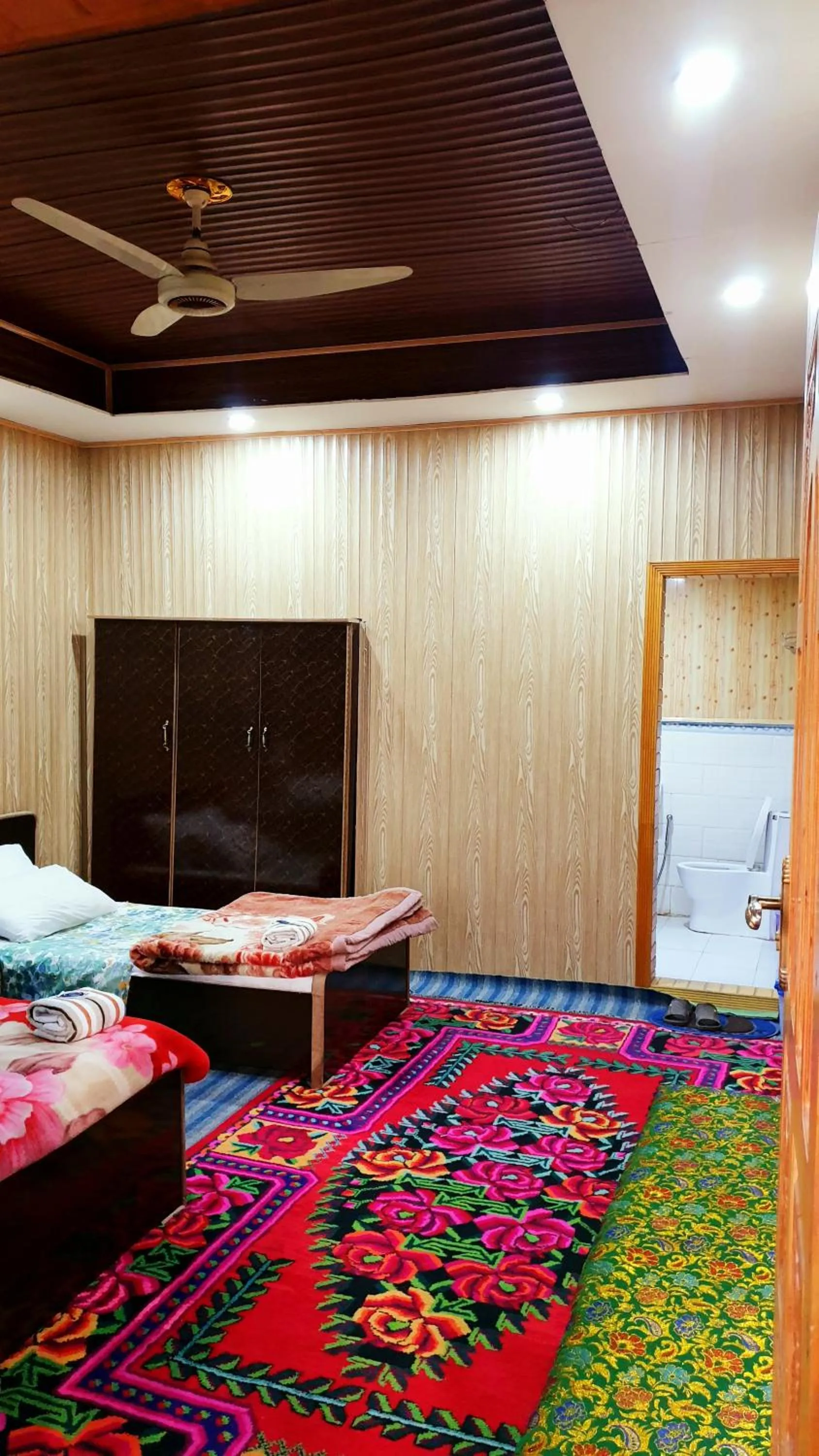Photo of the whole room, Bed in Hikal Guest House