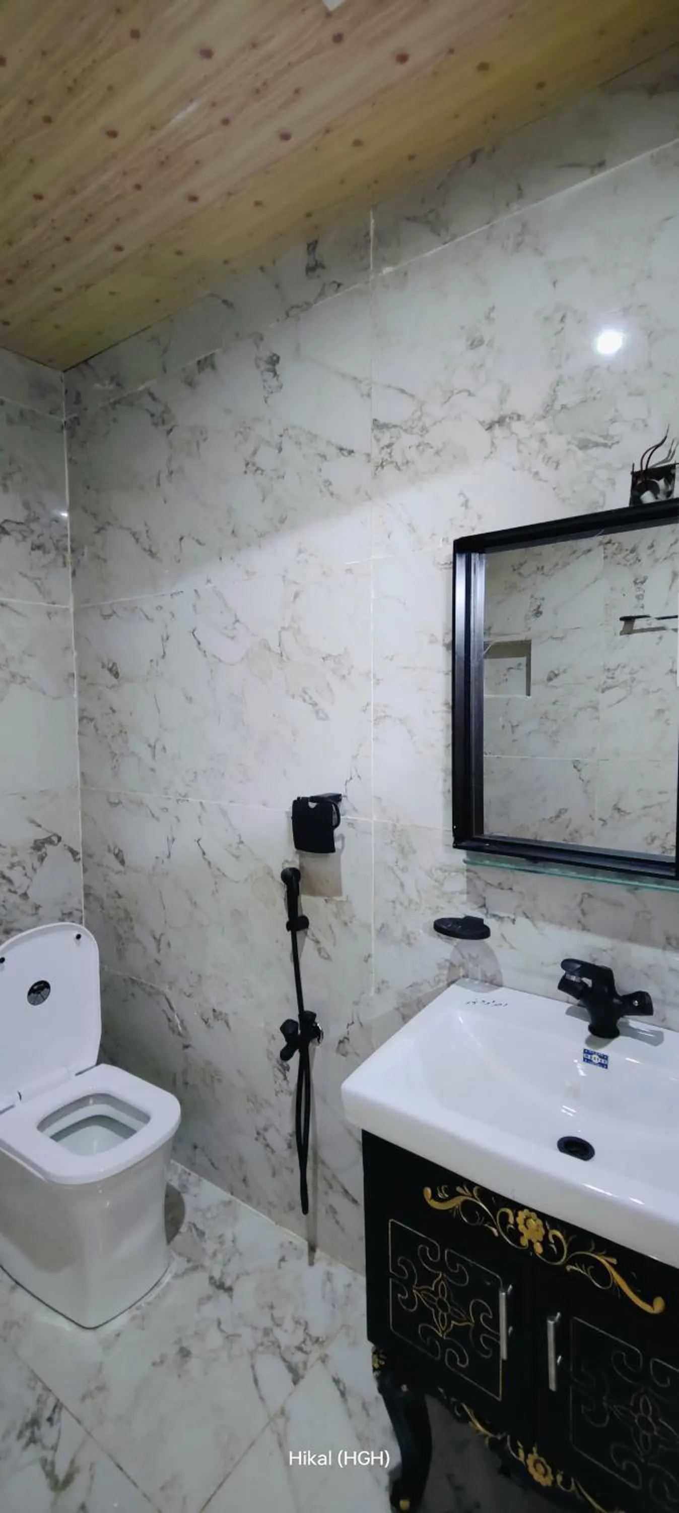 Bathroom in Hikal Guest House