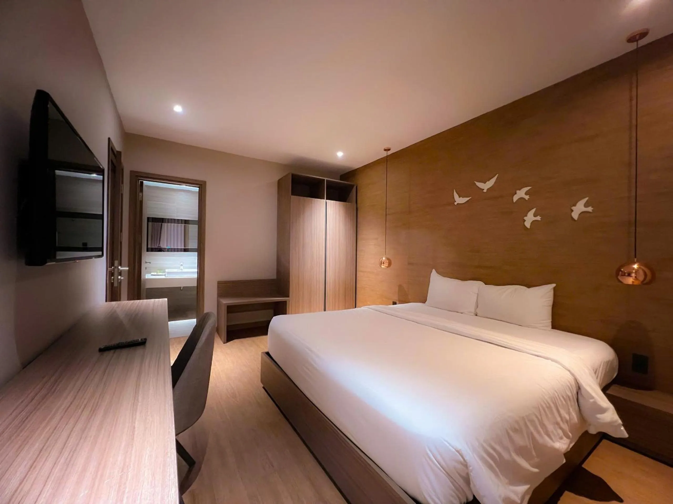 Bed in The Luxe Da Lat
