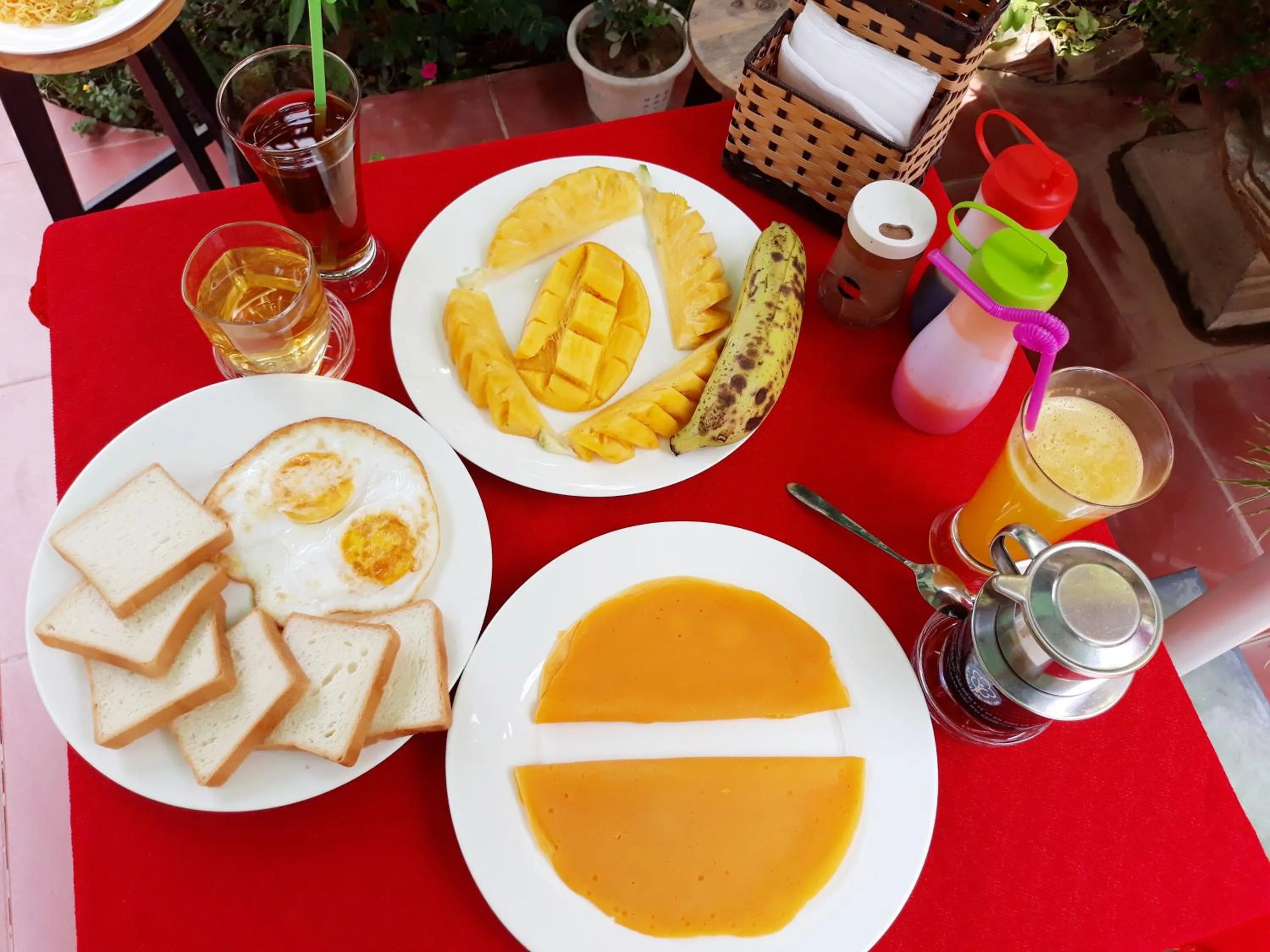Breakfast in Mr. Viet home stay