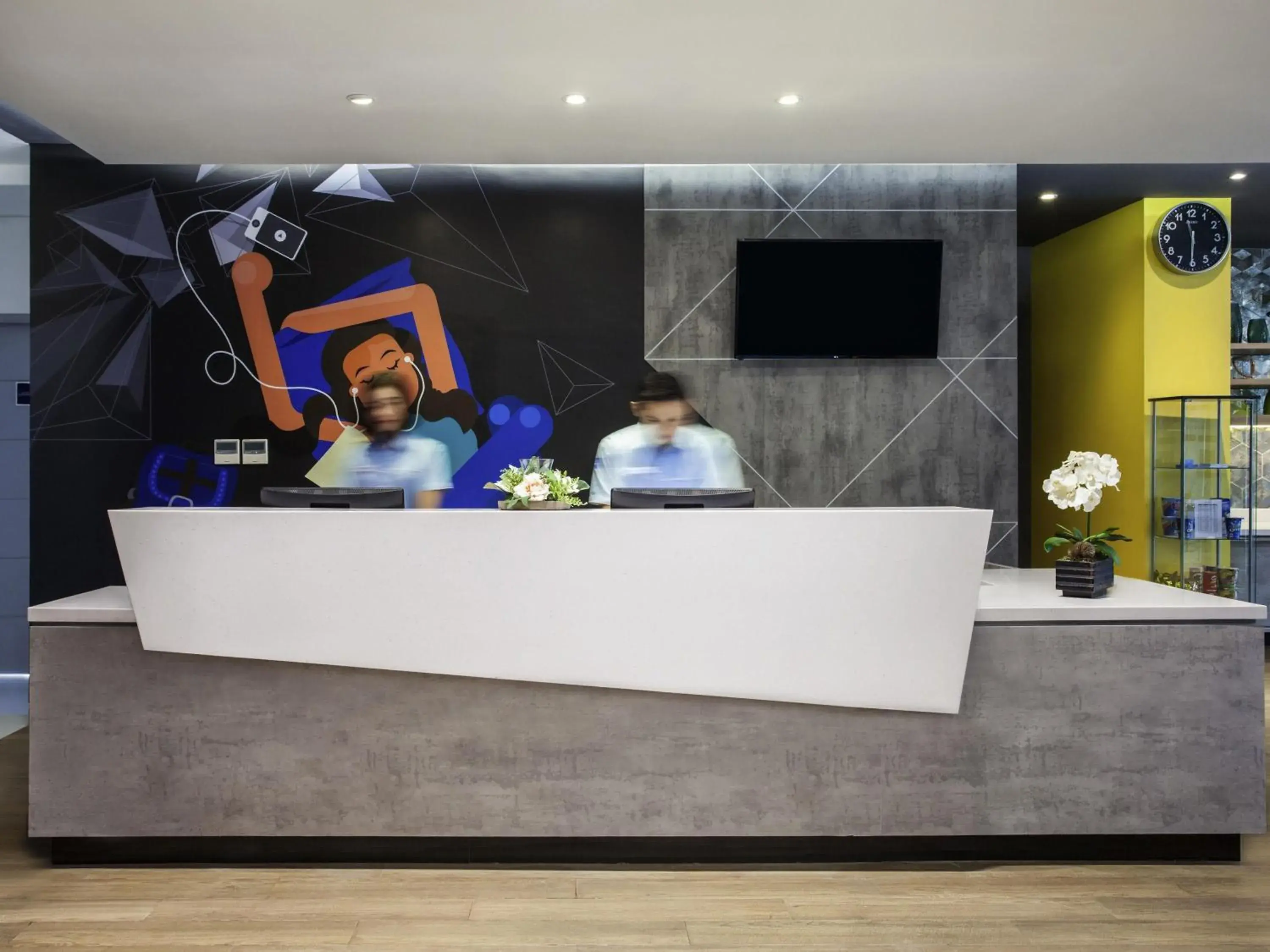 Property building in ibis budget Surabaya Diponegoro Property building in ibis budget Surabaya Diponegoro