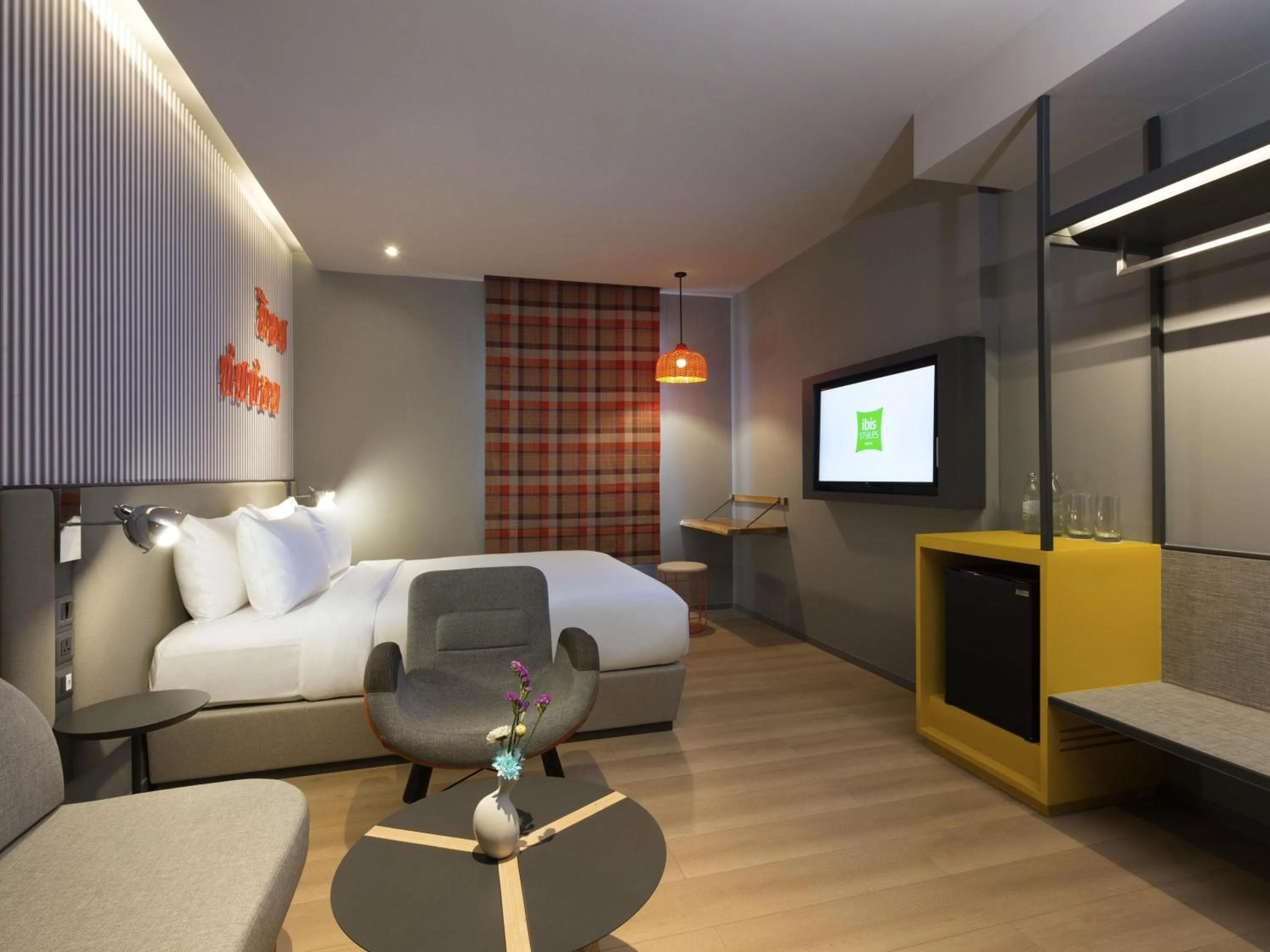 Bedroom, Bed in ibis Styles Bangkok Sukhumvit 4