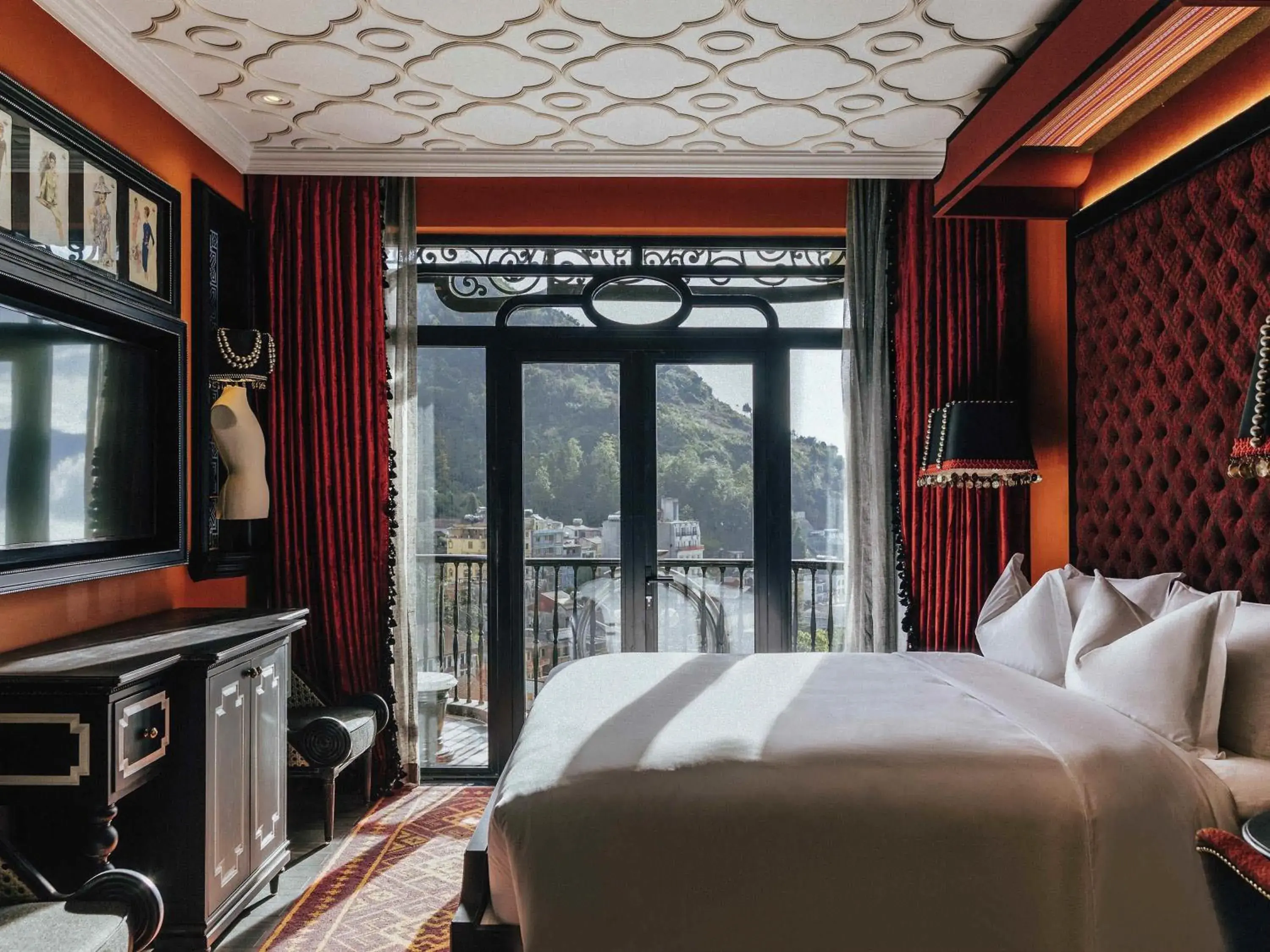 Deluxe King Suite in Hotel de la Coupole - MGallery Deluxe King Suite in Hotel de la Coupole - MGallery