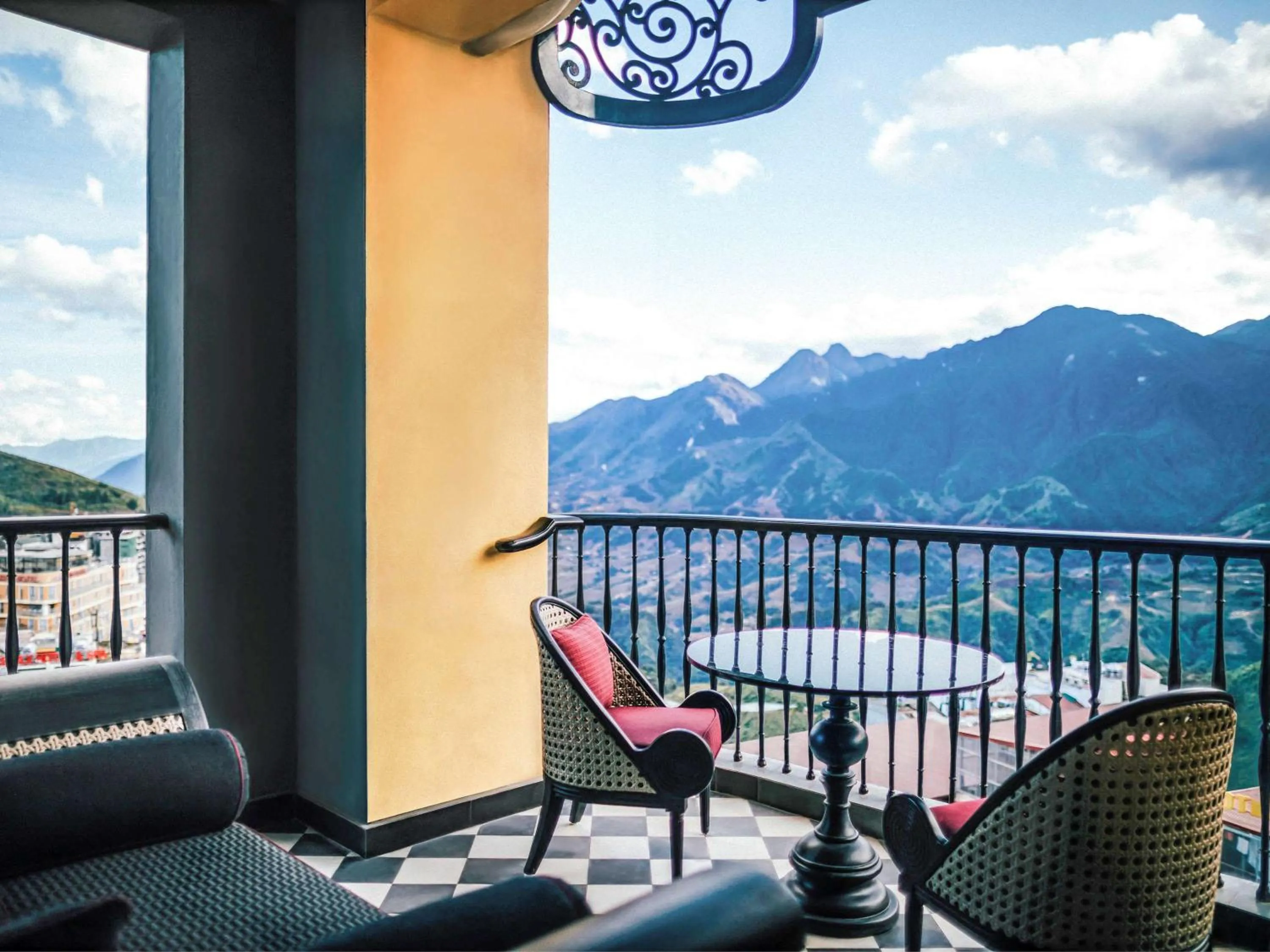 Photo of the whole room in Hotel de la Coupole - MGallery