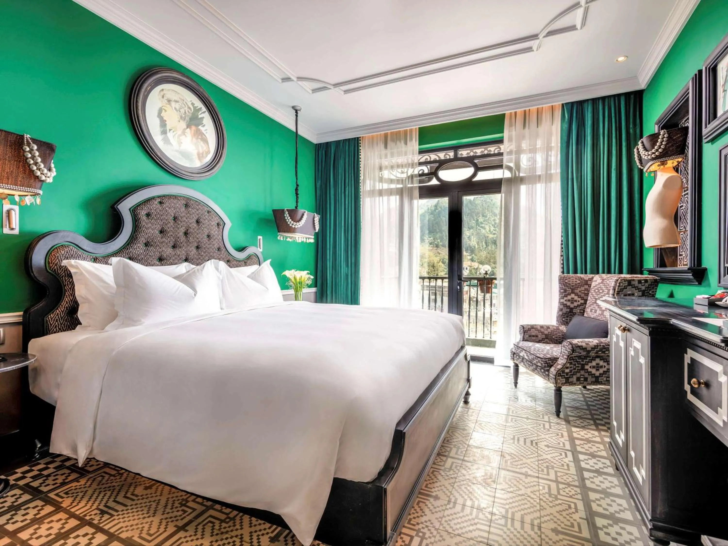 Photo of the whole room, Bed in Hotel de la Coupole - MGallery