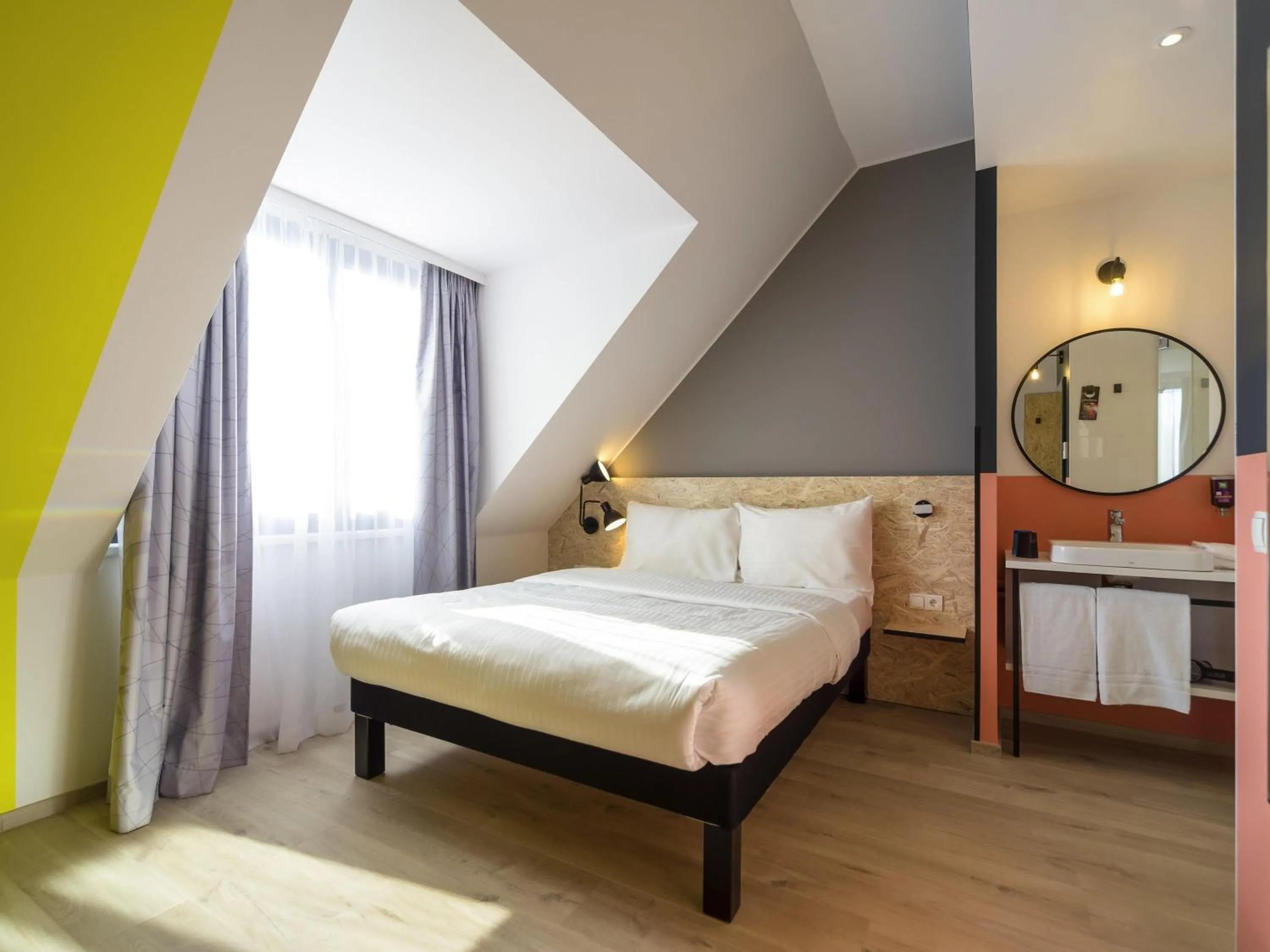 Property building, Bed in ibis Styles Wien Messe Prater