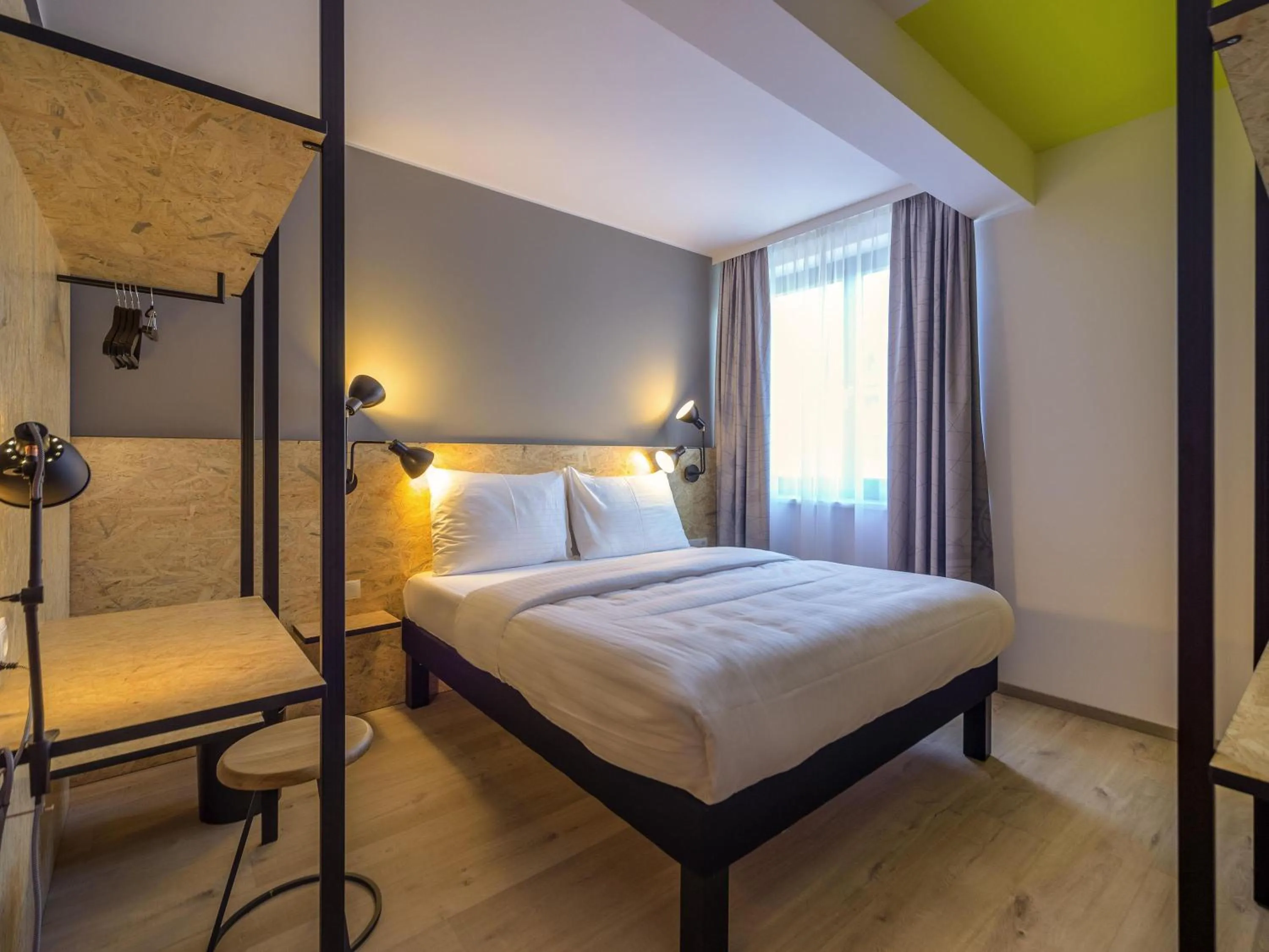 Bedroom, Bed in ibis Styles Wien Messe Prater