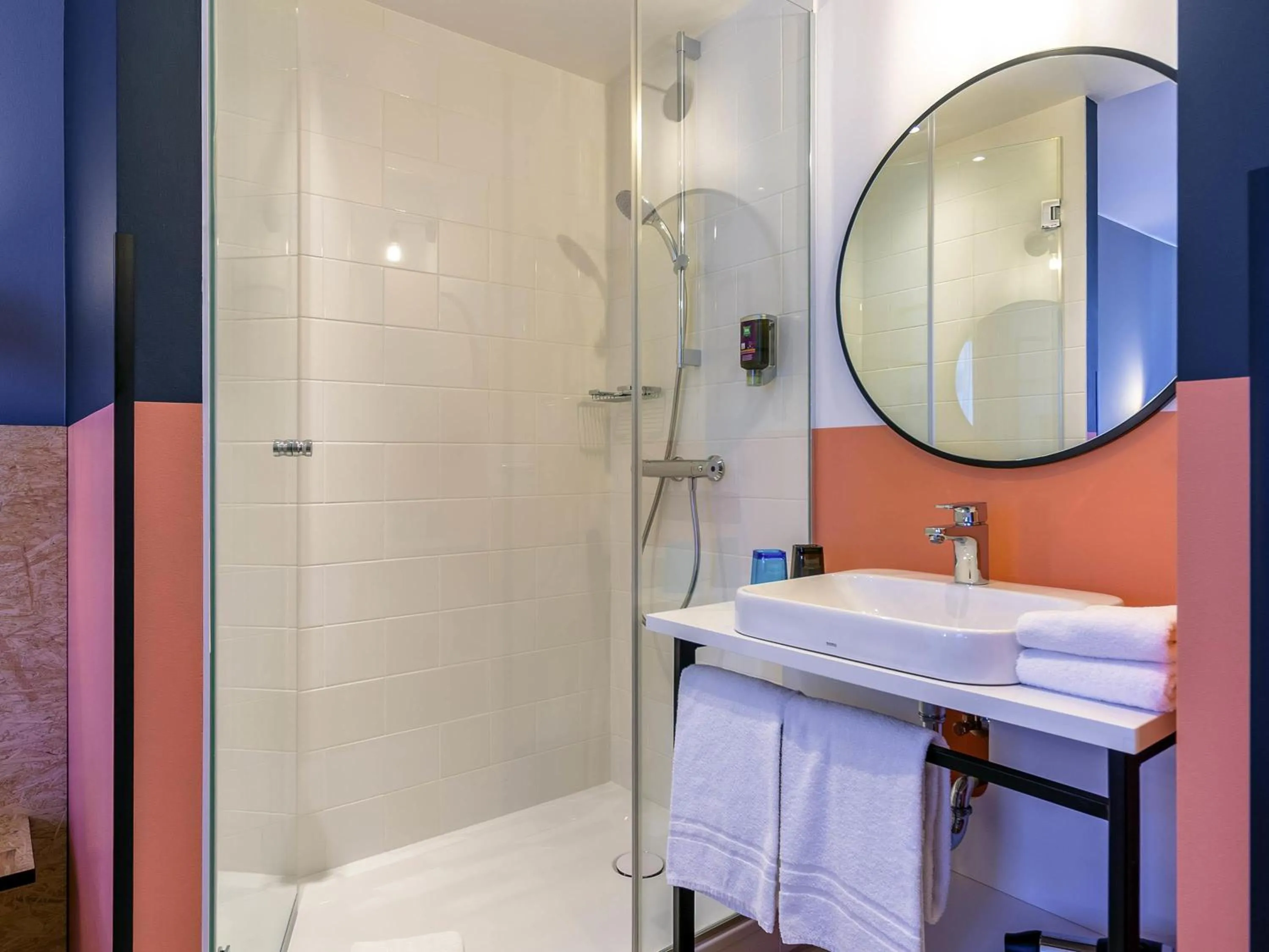 Bedroom in ibis Styles Wien Messe Prater