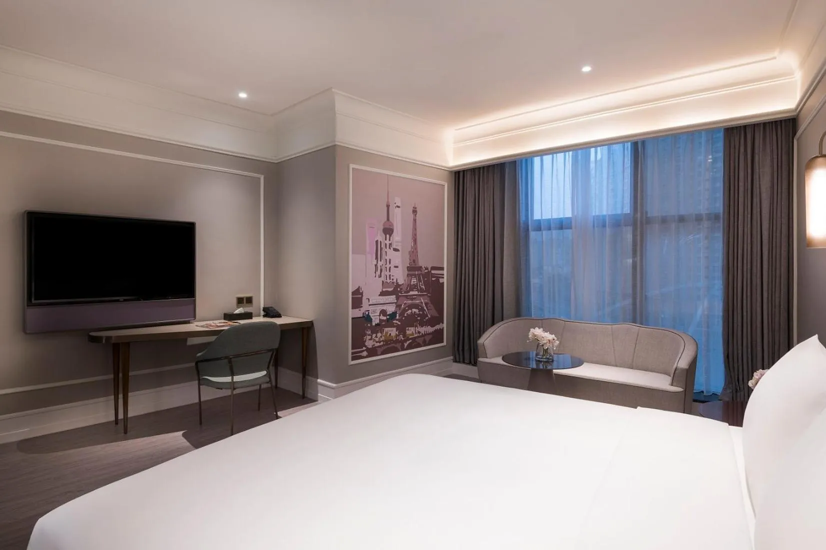 Decorative detail, Bed in Mercure Shanghai Yu Garden On the Bund - 5 mins taxi to Nanjing Road and Bund