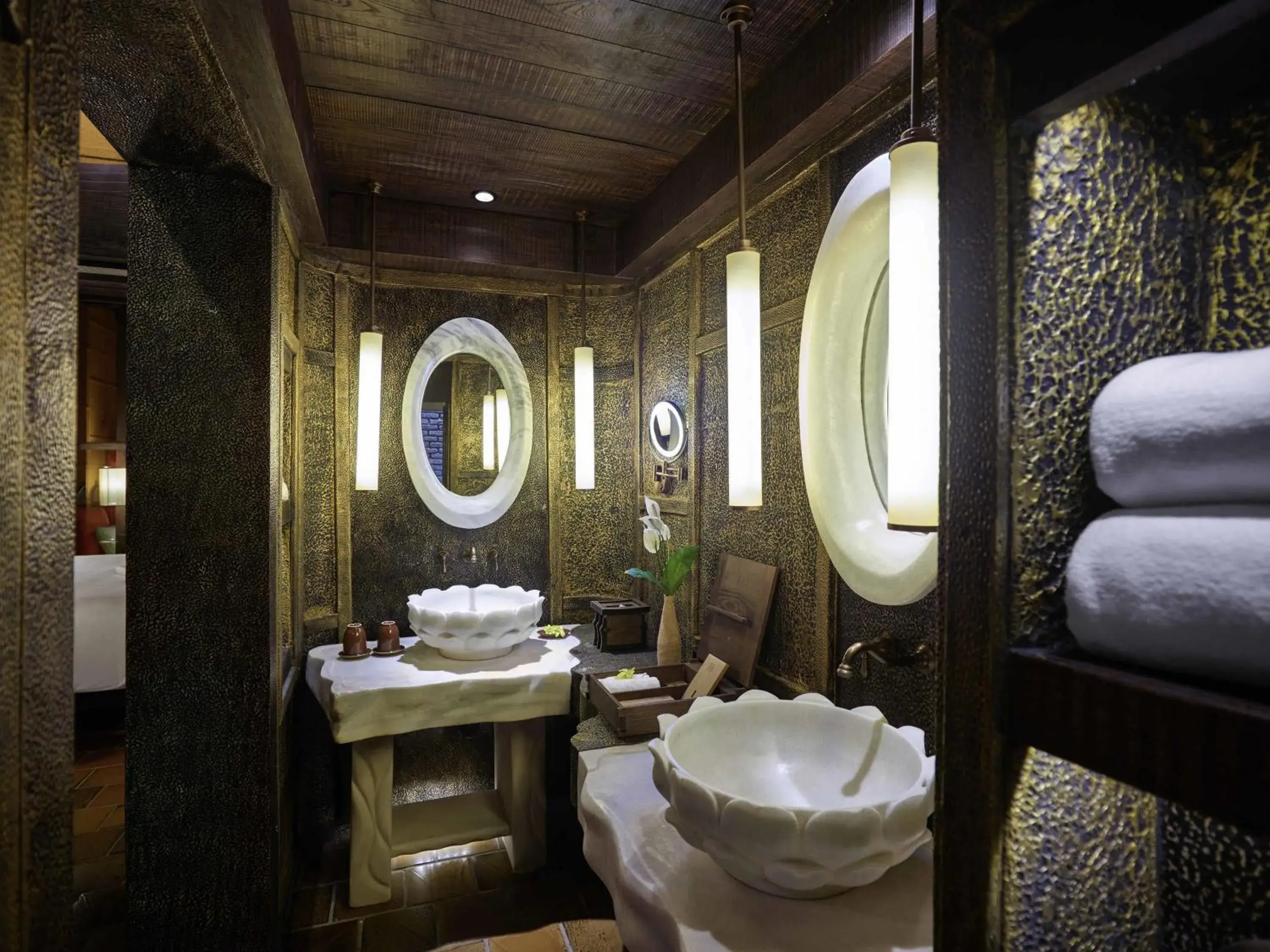 Junior King Suite with Pool View in Legacy Yen Tu - MGallery Junior King Suite with Pool View in Legacy Yen Tu - MGallery