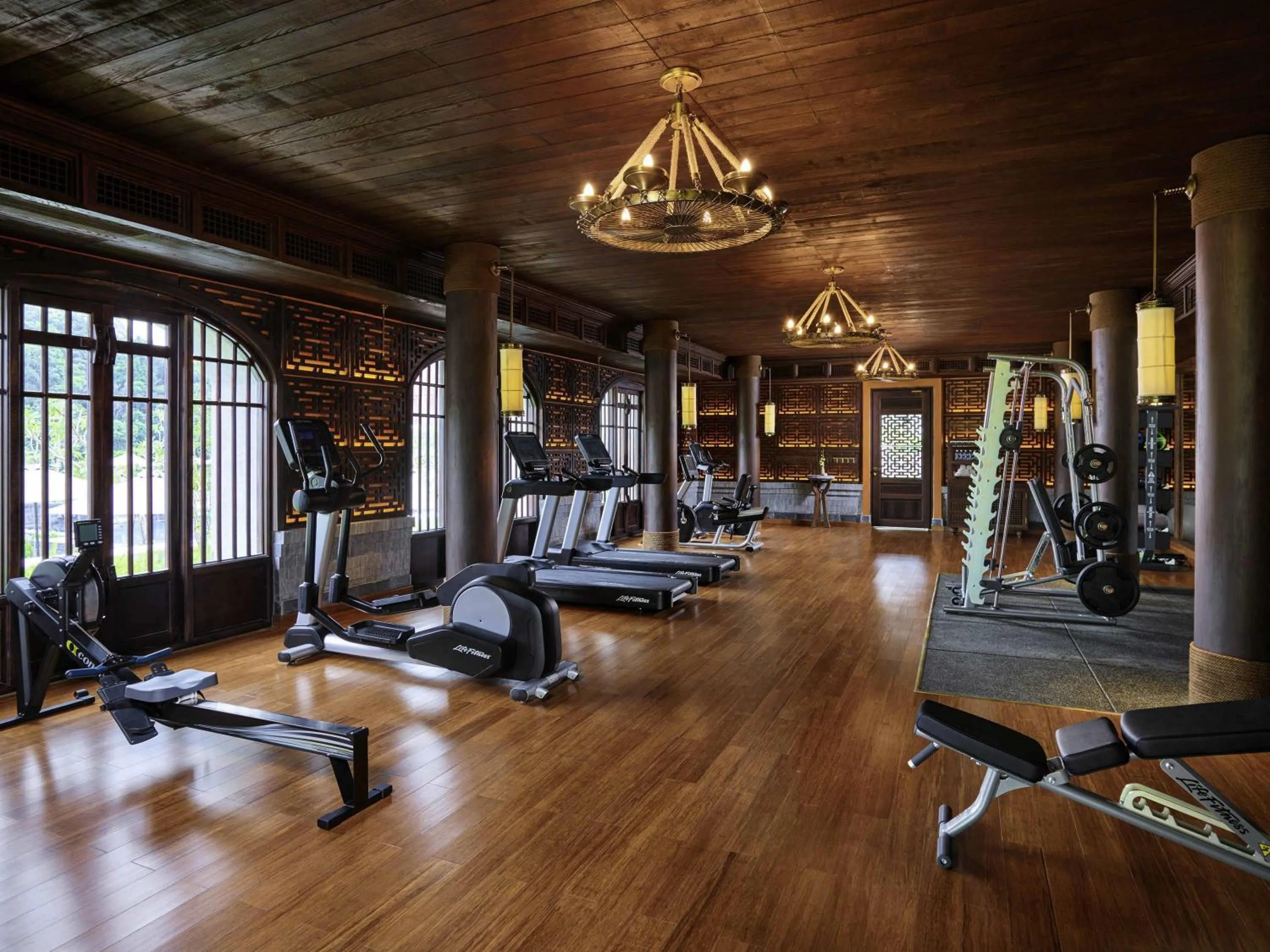 Fitness centre/facilities in Legacy Yen Tu - MGallery