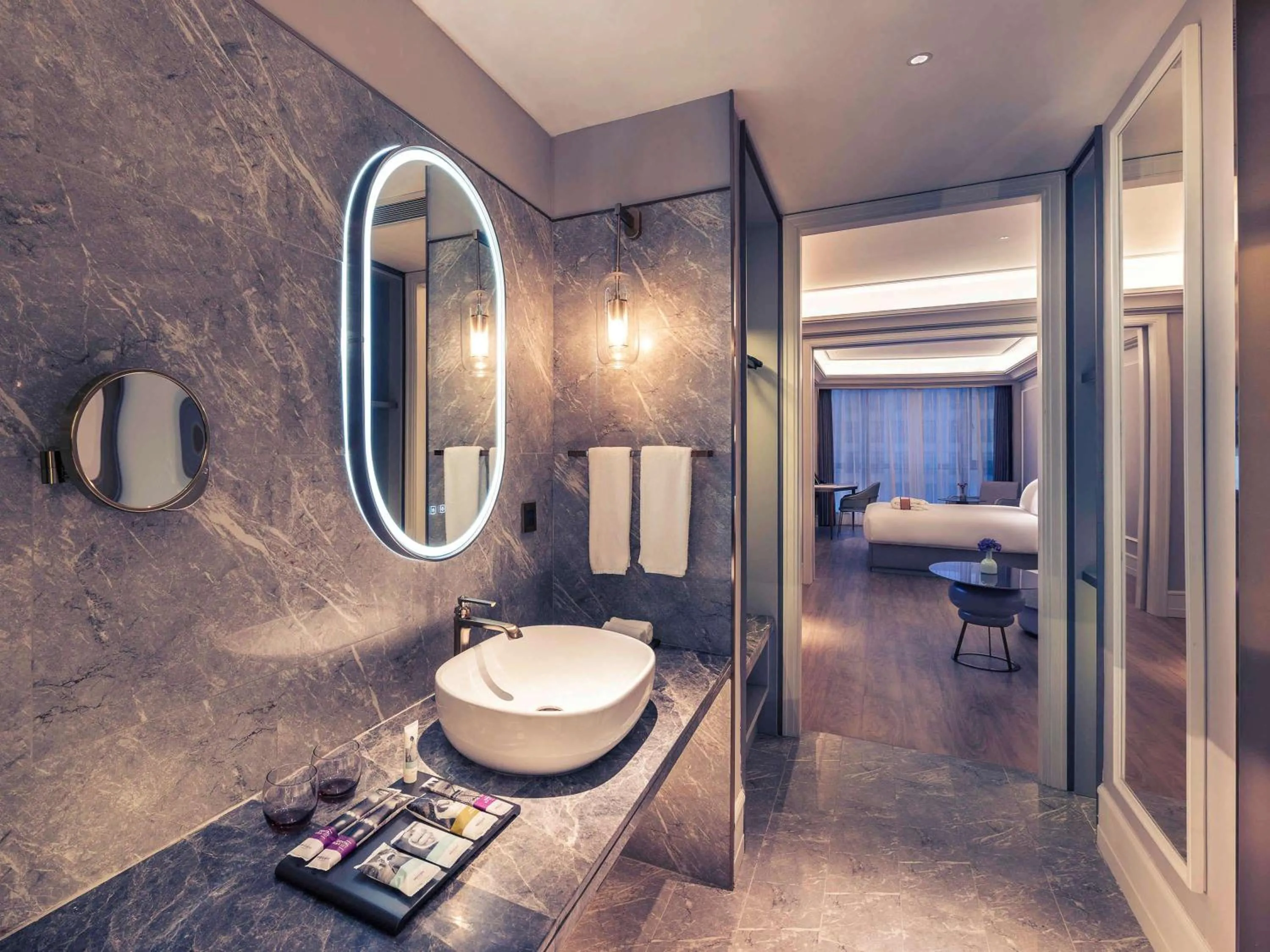 Photo of the whole room, Bathroom in Mercure Suzhou Jinji Lake