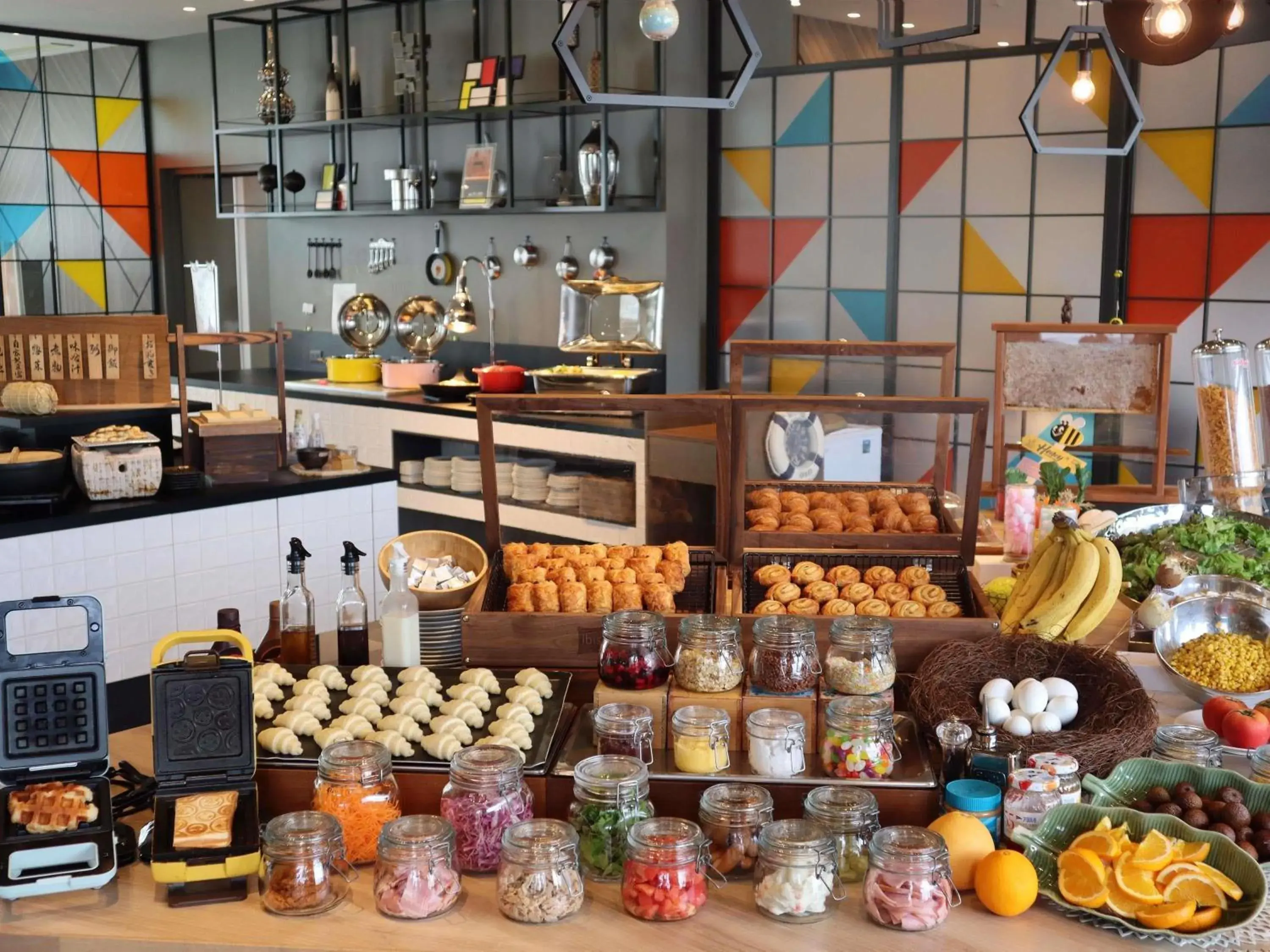 Restaurant/places to eat in ibis Styles Tokyo Bay Restaurant/places to eat in ibis Styles Tokyo Bay