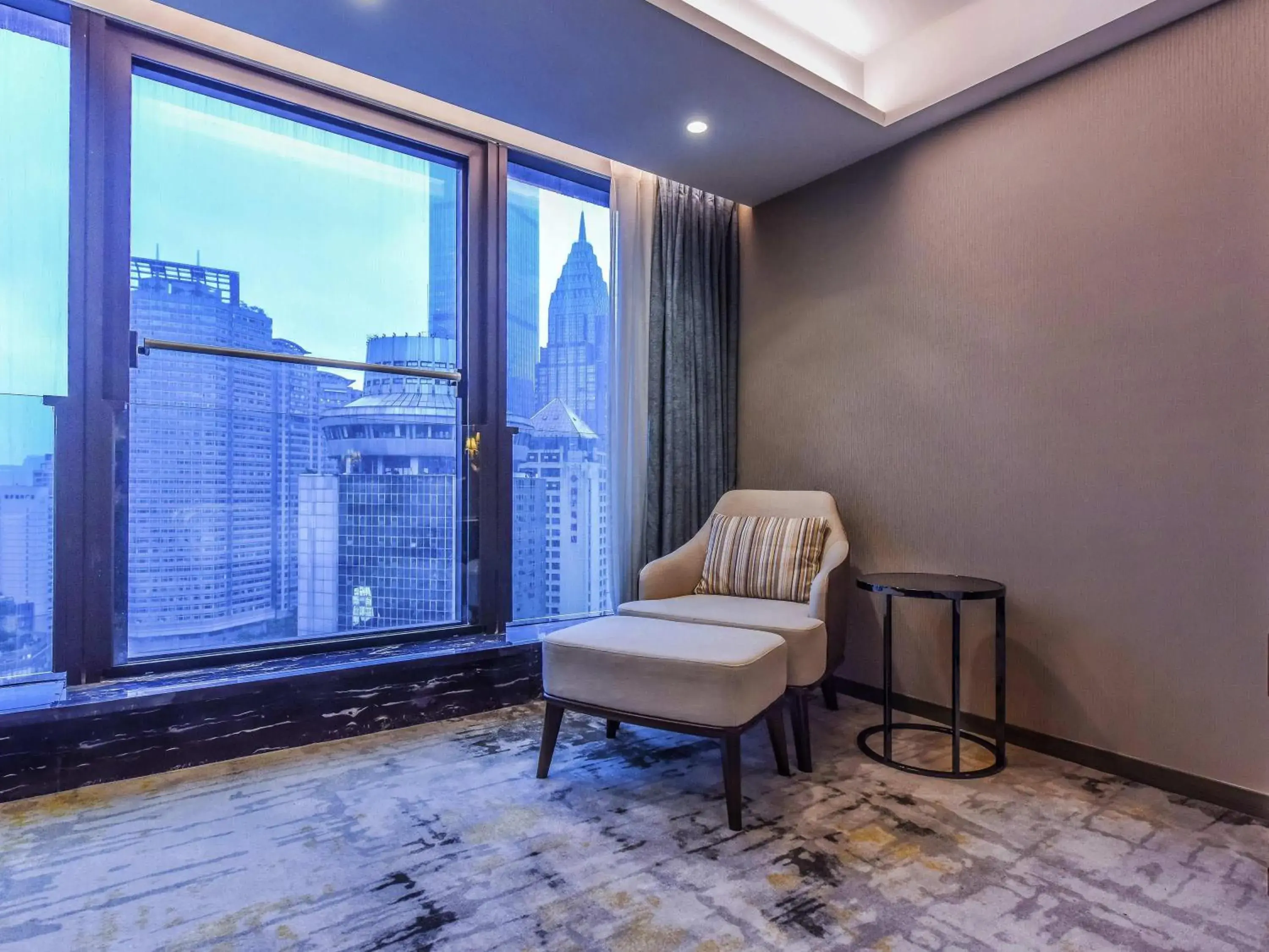 Bedroom in Mercure Chongqing Downtown Bedroom in Mercure Chongqing Downtown