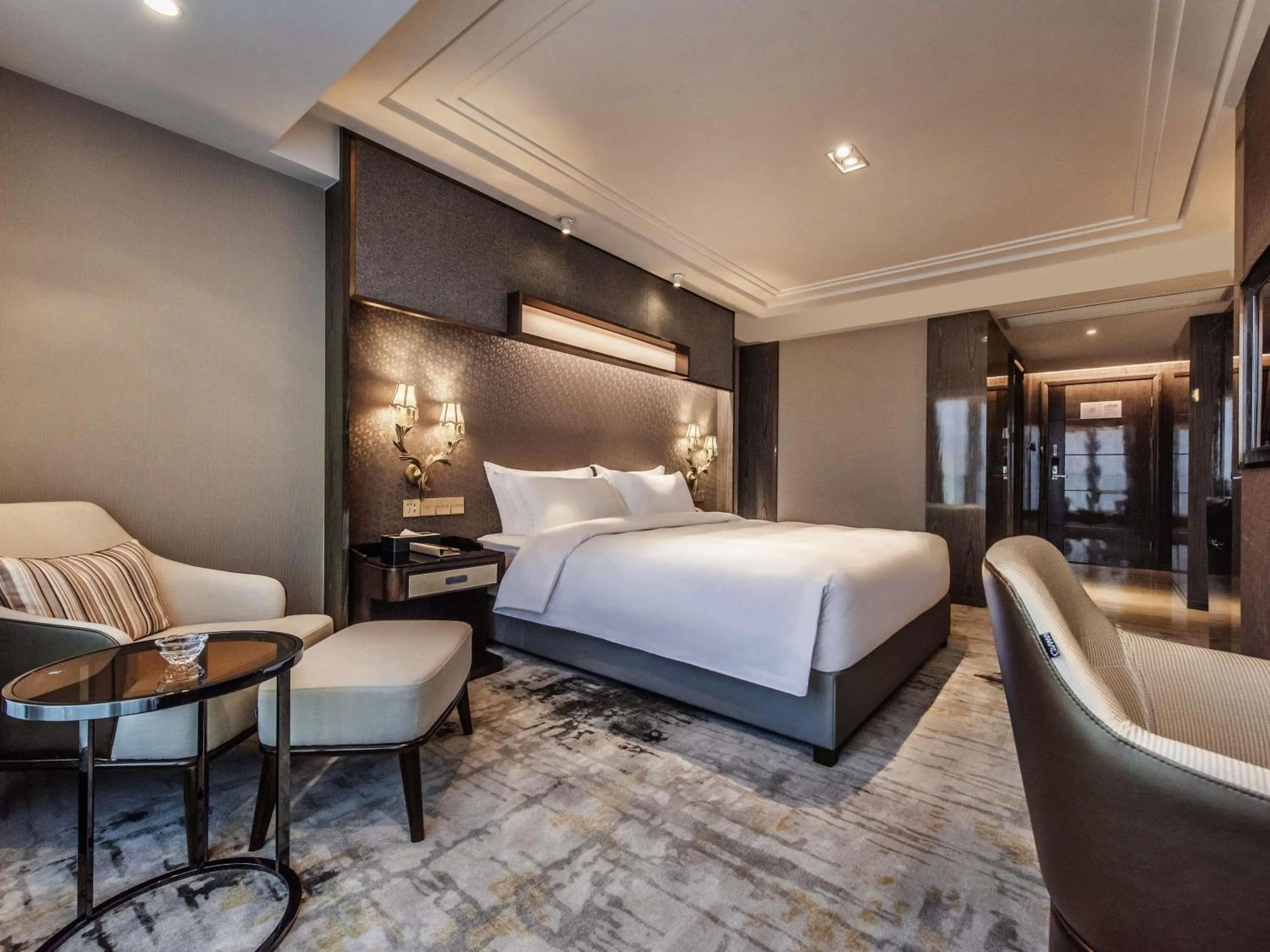 Bedroom in Mercure Chongqing Downtown