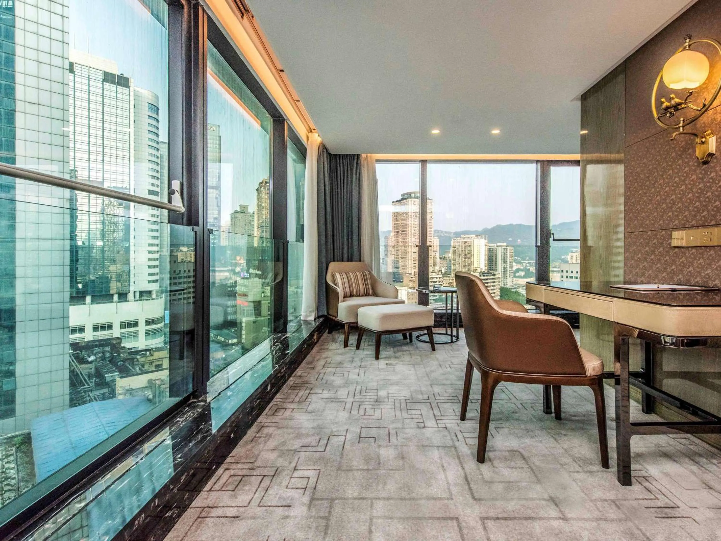 Photo of the whole room in Mercure Chongqing Downtown