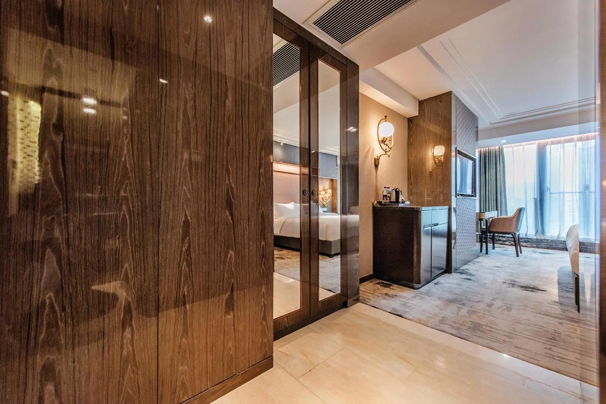 Mercure Chongqing Downtown