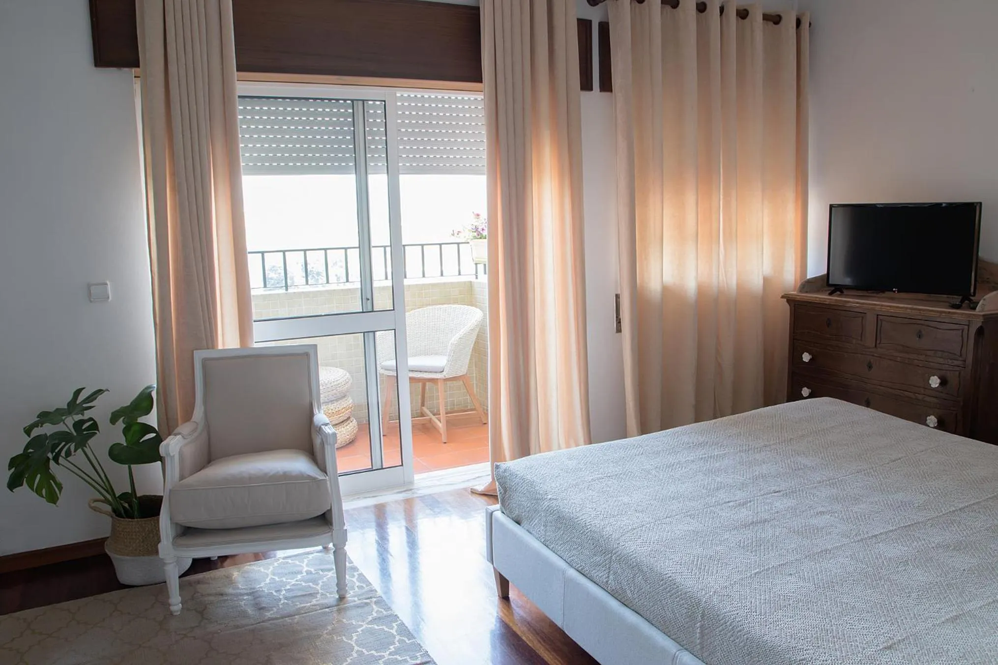 Bed in The Rooftop Suites