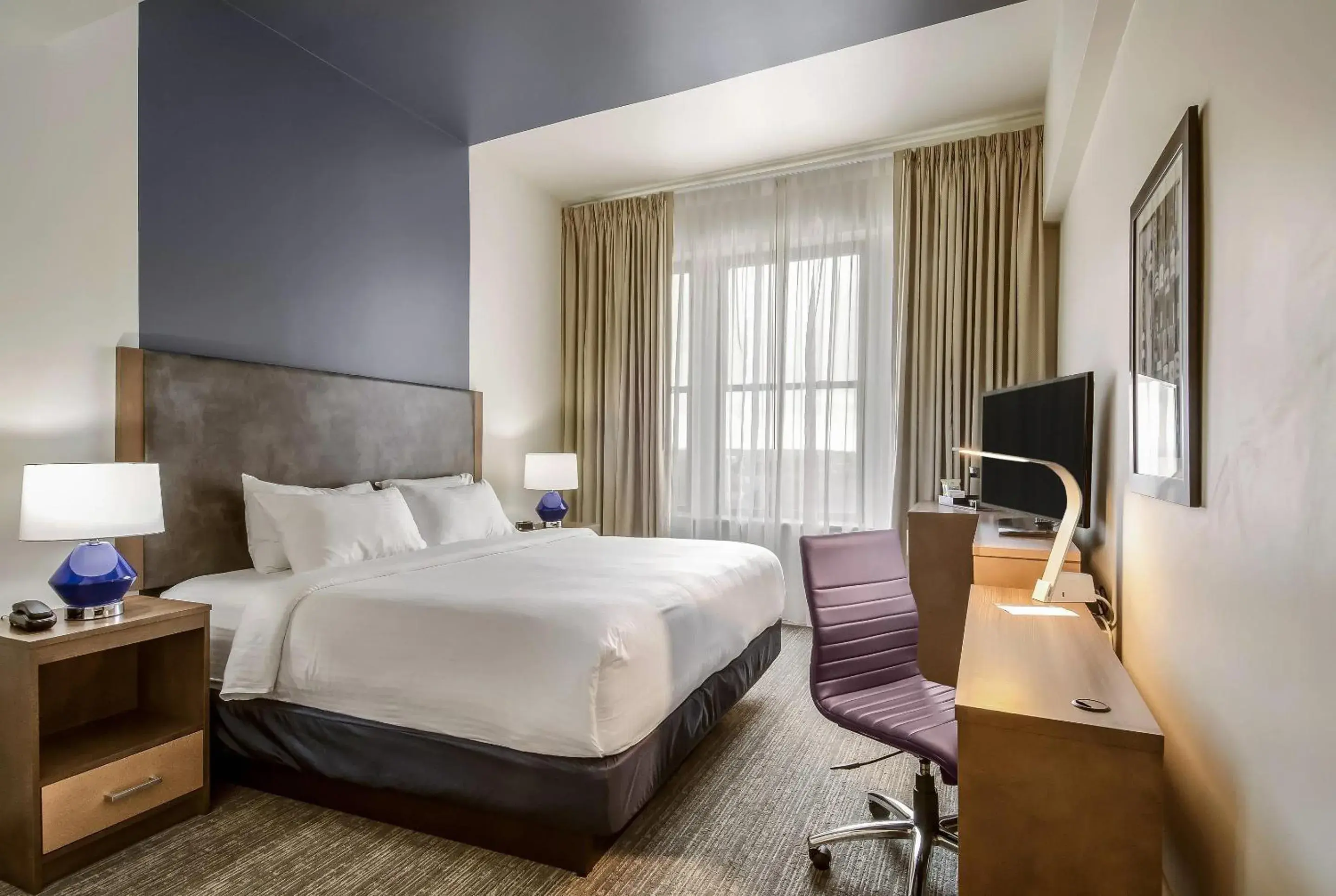 Bedroom, Bed in New Bedford Harbor Hotel, an Ascend Collection Hotel Bedroom, Bed in New Bedford Harbor Hotel, an Ascend Collection Hotel