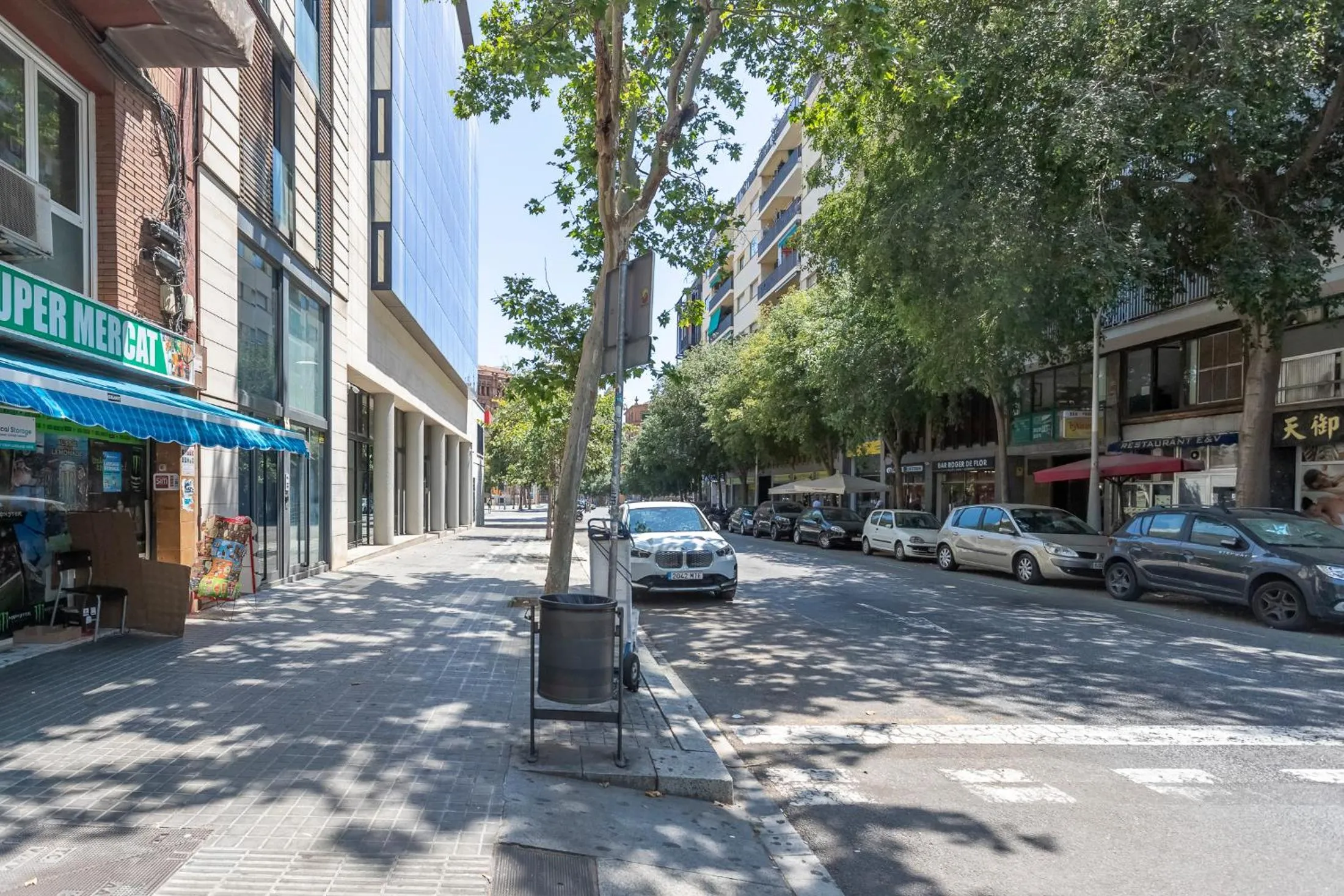 Property building in My Space Barcelona Pool City Center