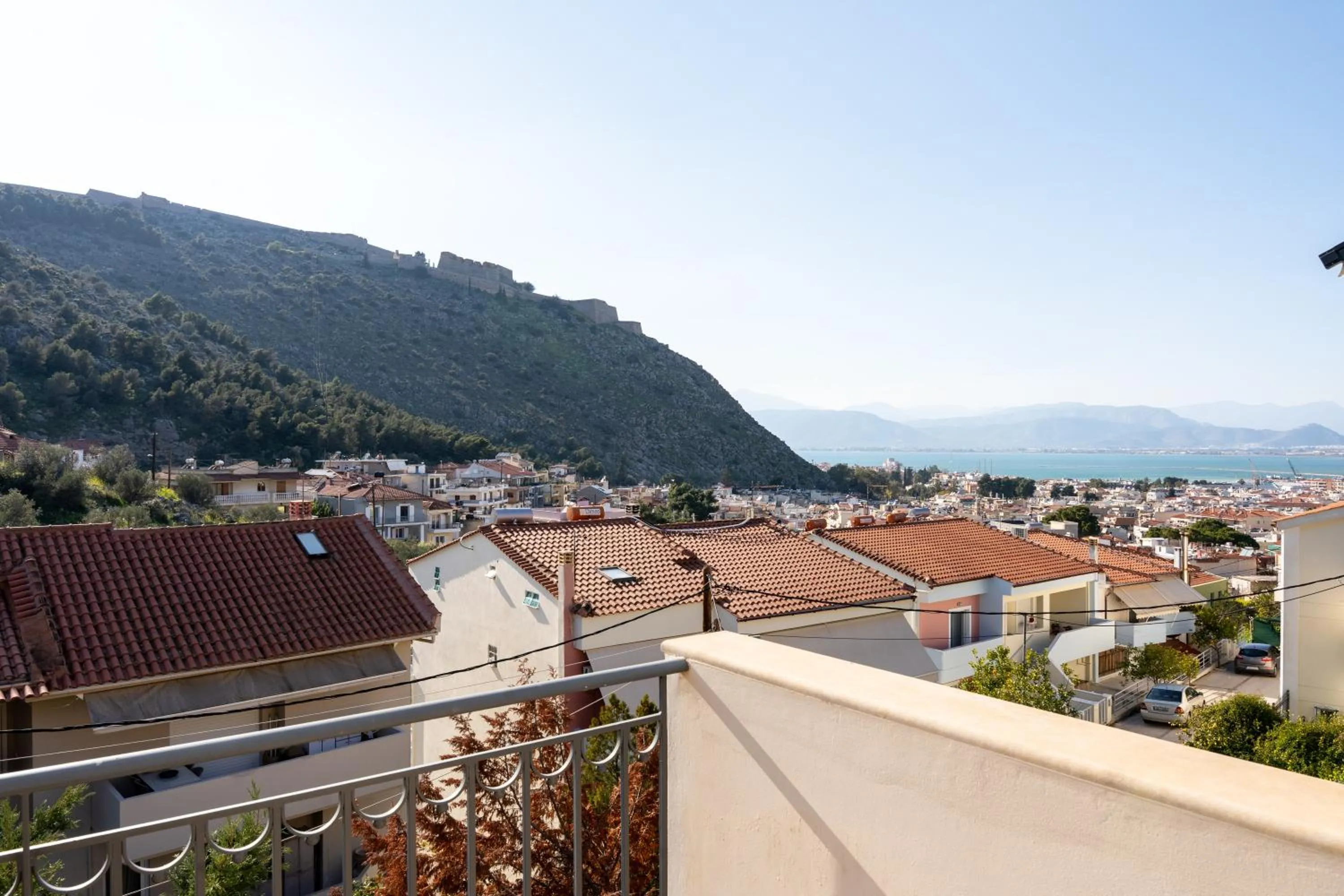 Day in Aerinon Guesthouse