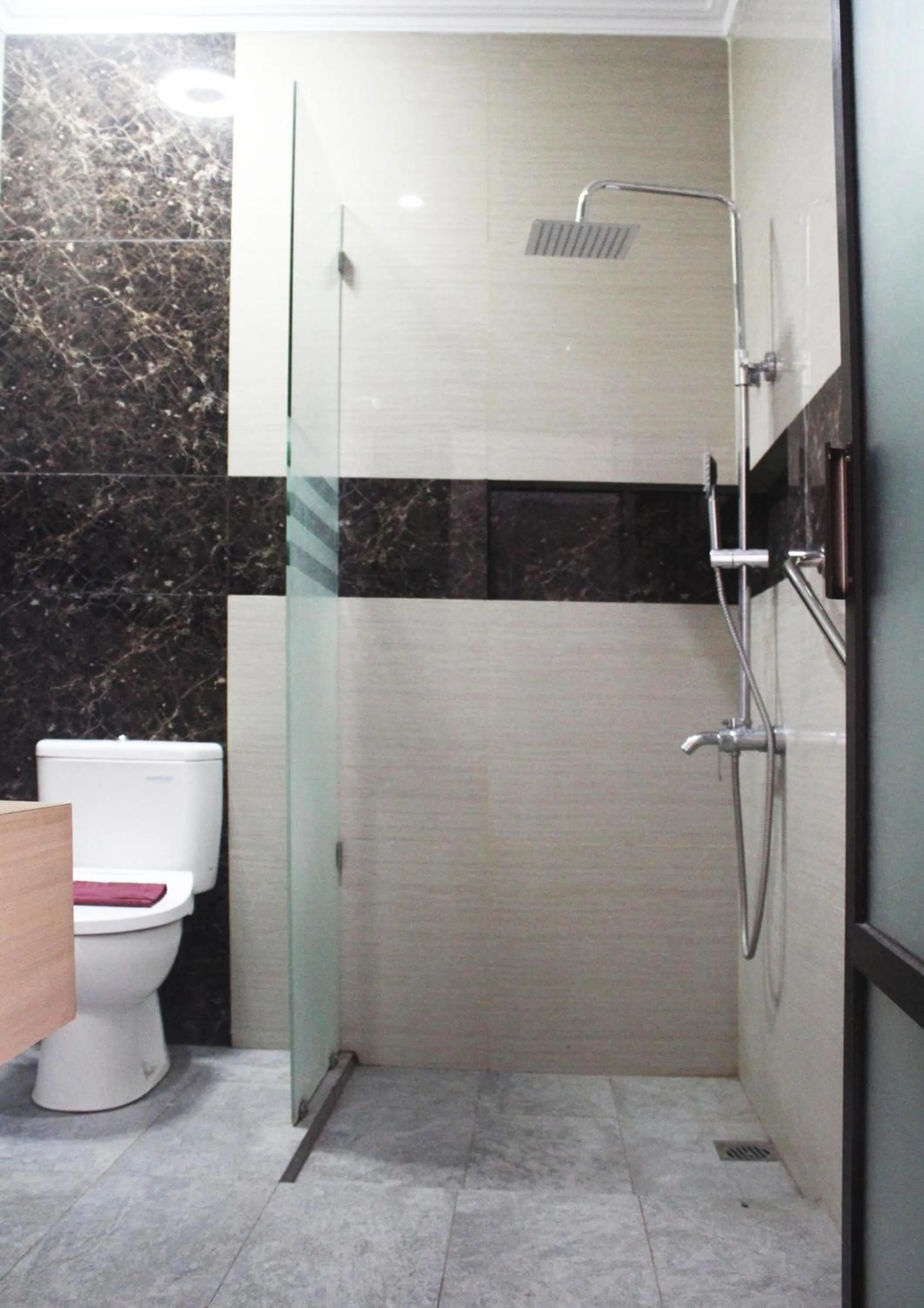 Bathroom in Mandalawangi Hotel Syariah