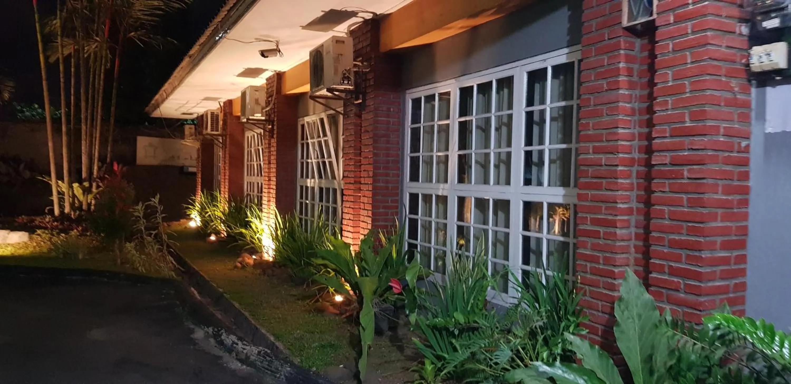 Property building in Mandalawangi Hotel Syariah