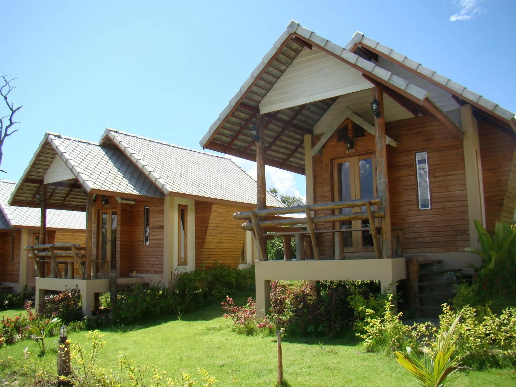 Facade/entrance in Pai Iyara Resort