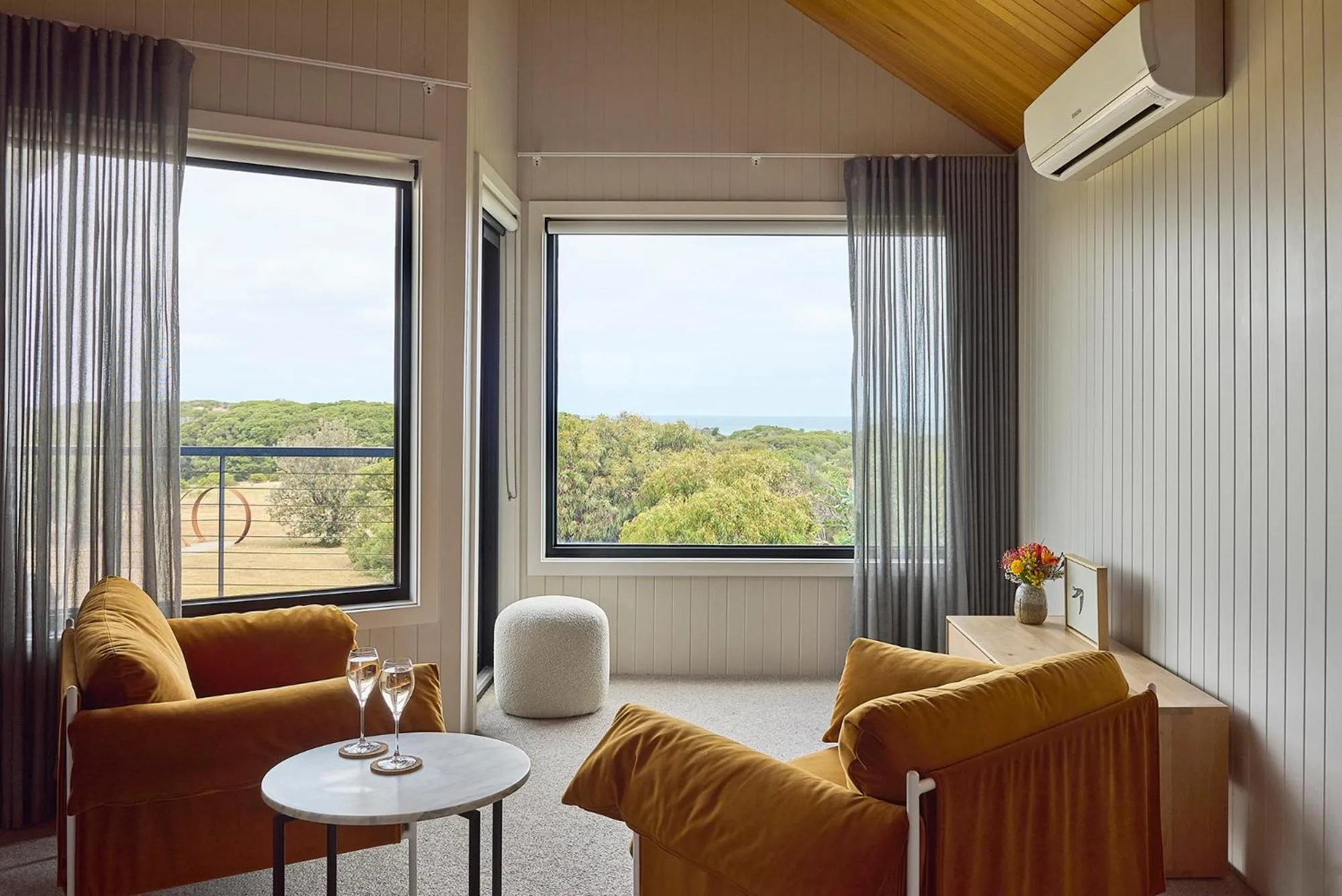 Suite with Sea View in Lon Retreat
