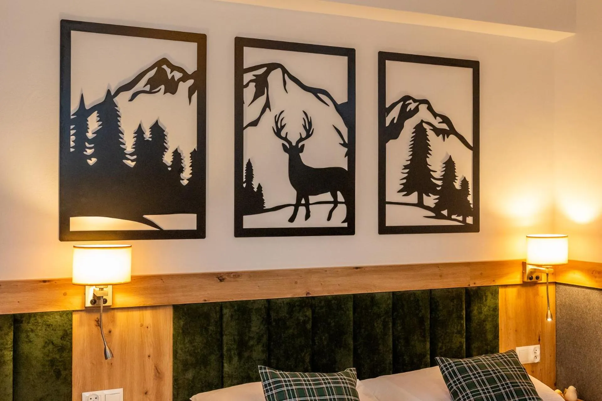 Decorative detail in Willa Bystry Potok