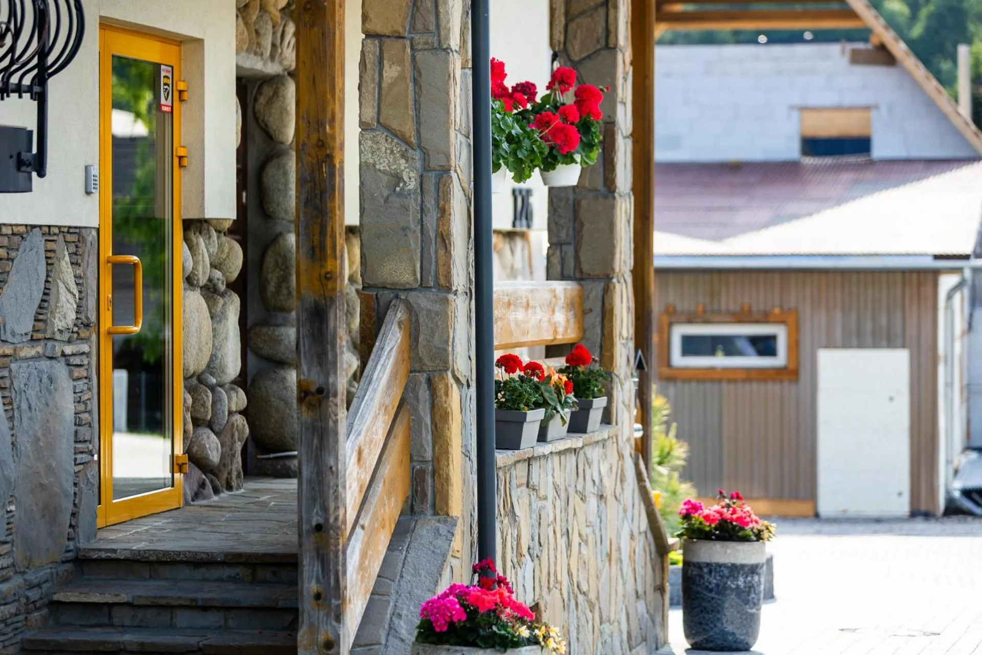 Property building in Willa Bystry Potok