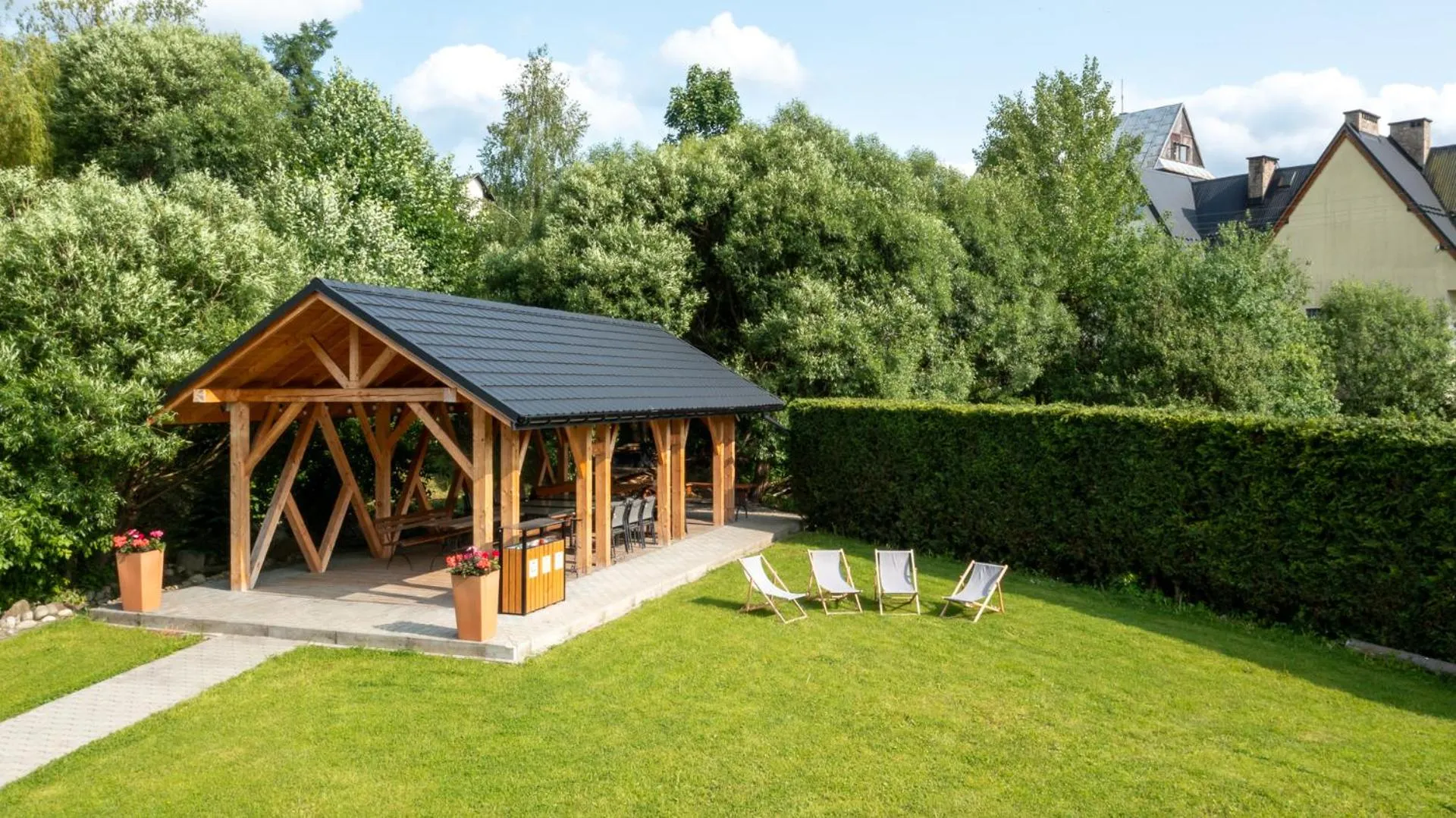 Property building in Willa Bystry Potok