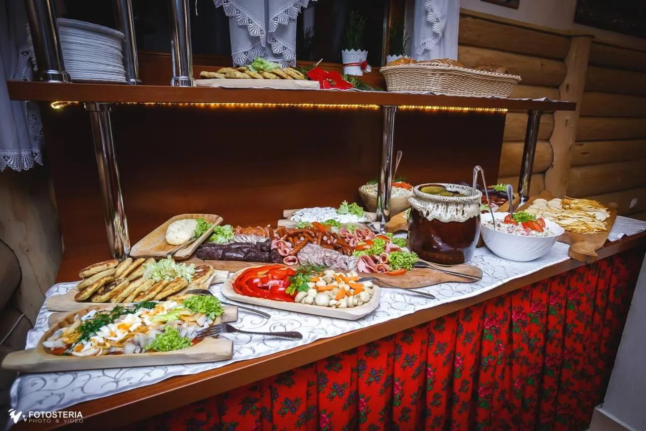 Breakfast in Willa Bystry Potok