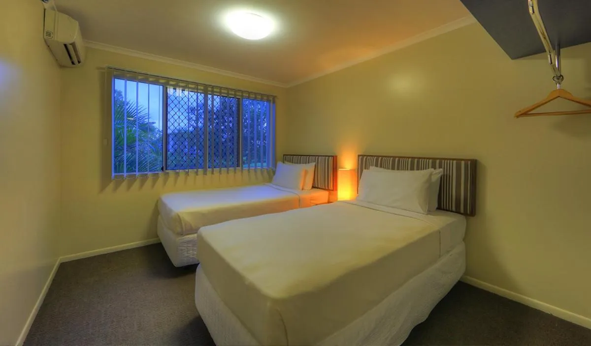 Bedroom, Bed in Tropixx Motel