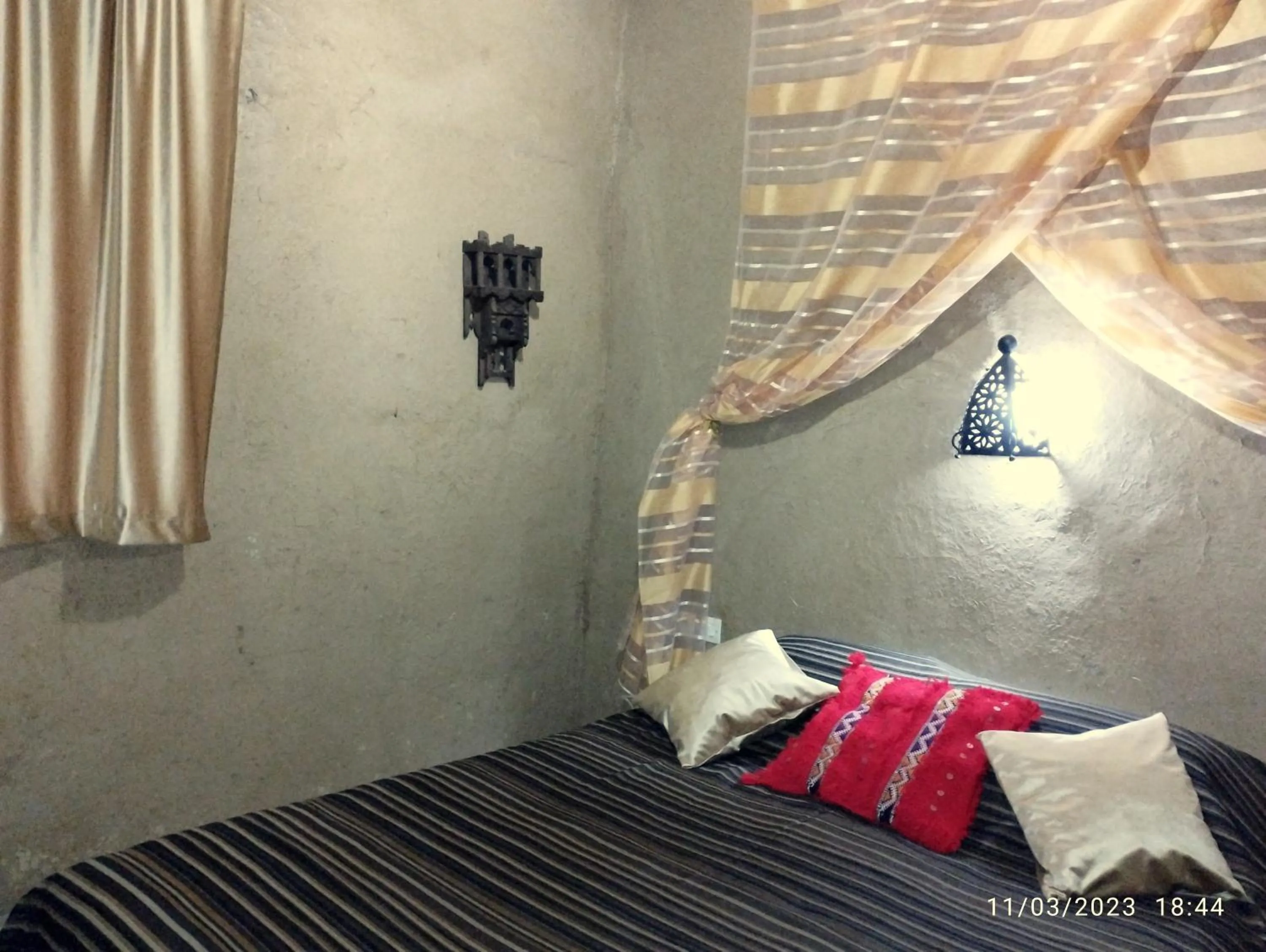 Bedroom, Bed in La Vallée des Dunes - Auberge, randonnées et circuits