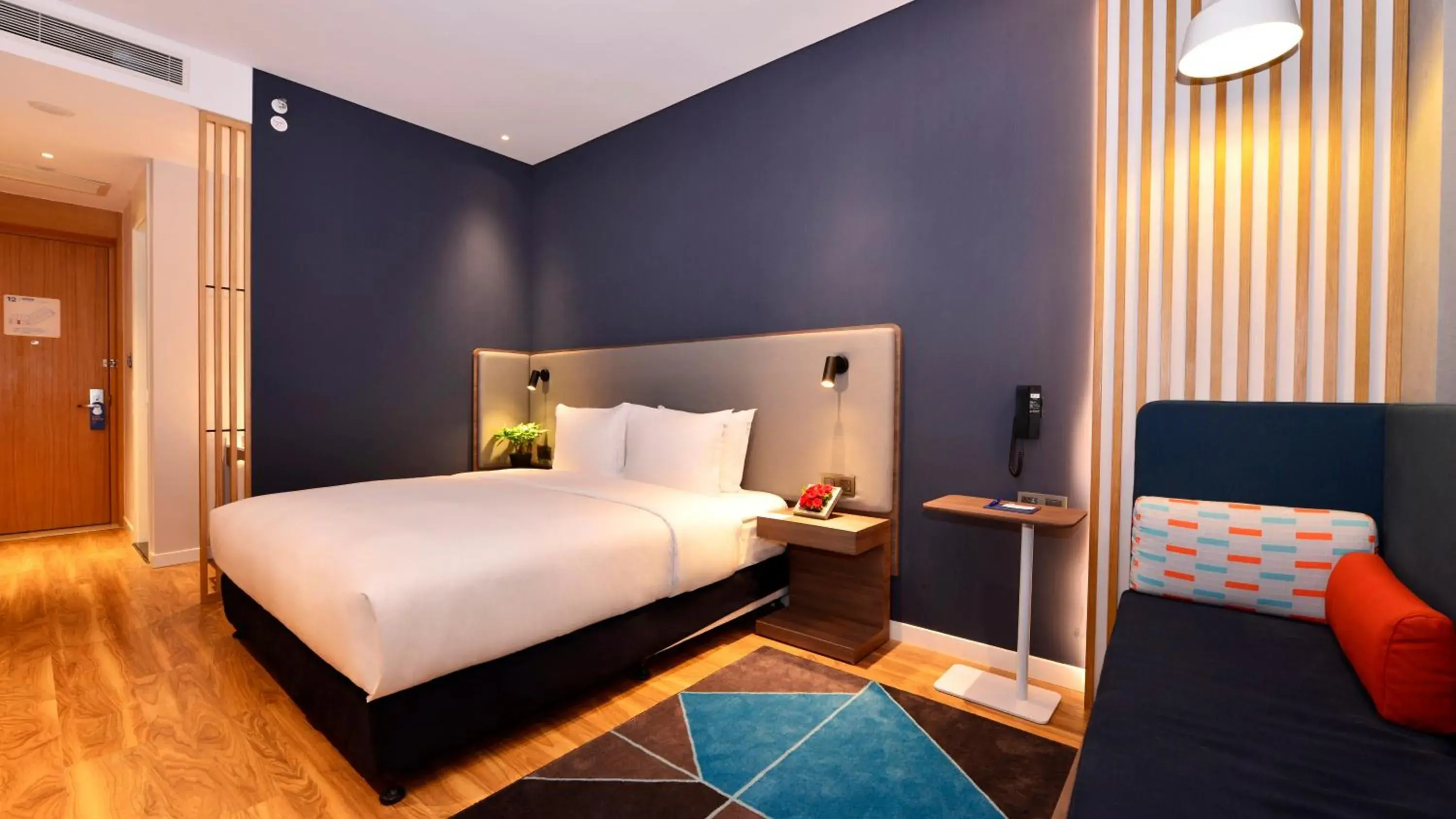 Bed in Holiday Inn Express Luanchuan by IHG Bed in Holiday Inn Express Luanchuan by IHG