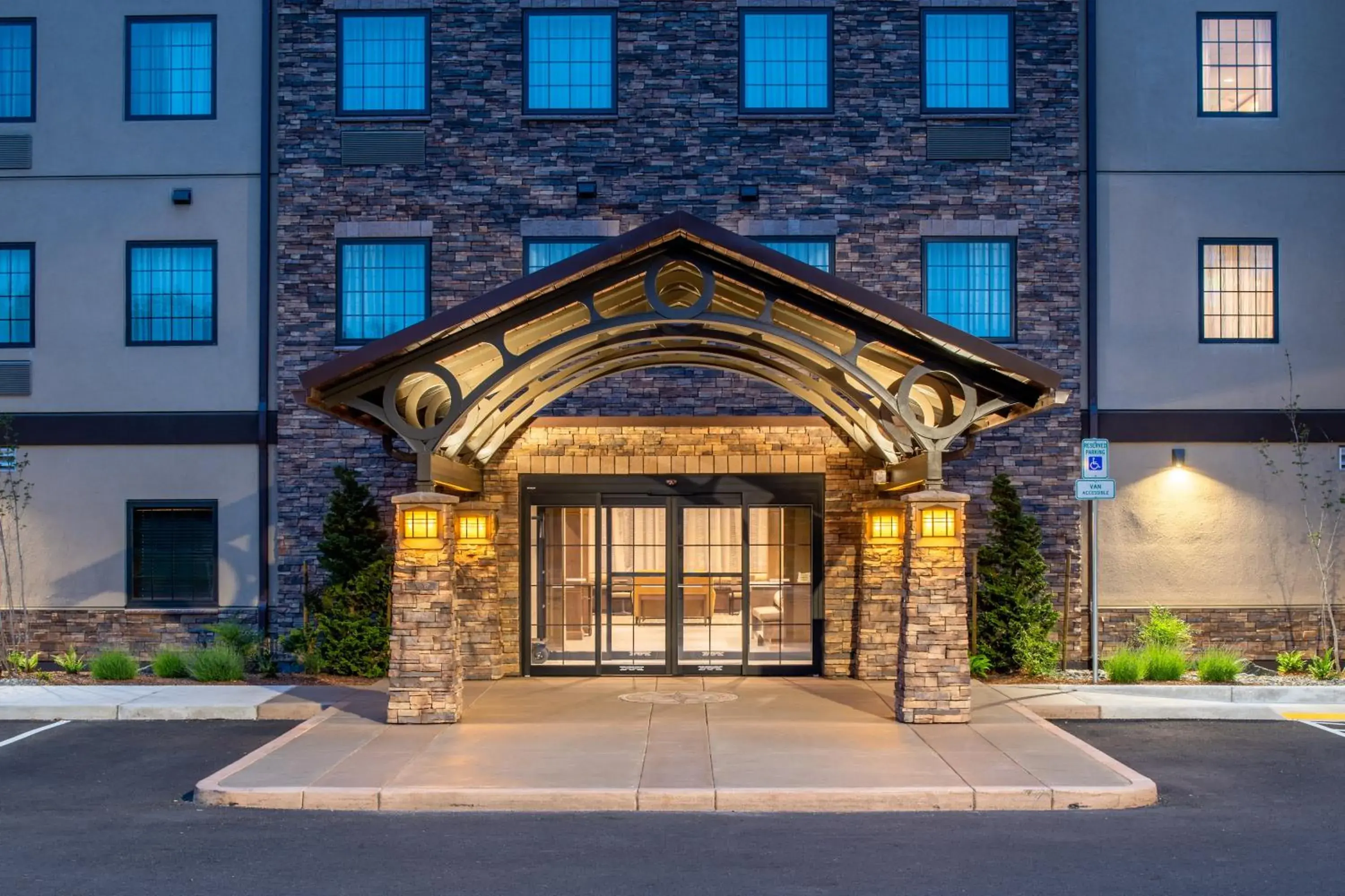 Property building in Staybridge Suites - Hillsboro North by IHG Property building in Staybridge Suites - Hillsboro North by IHG