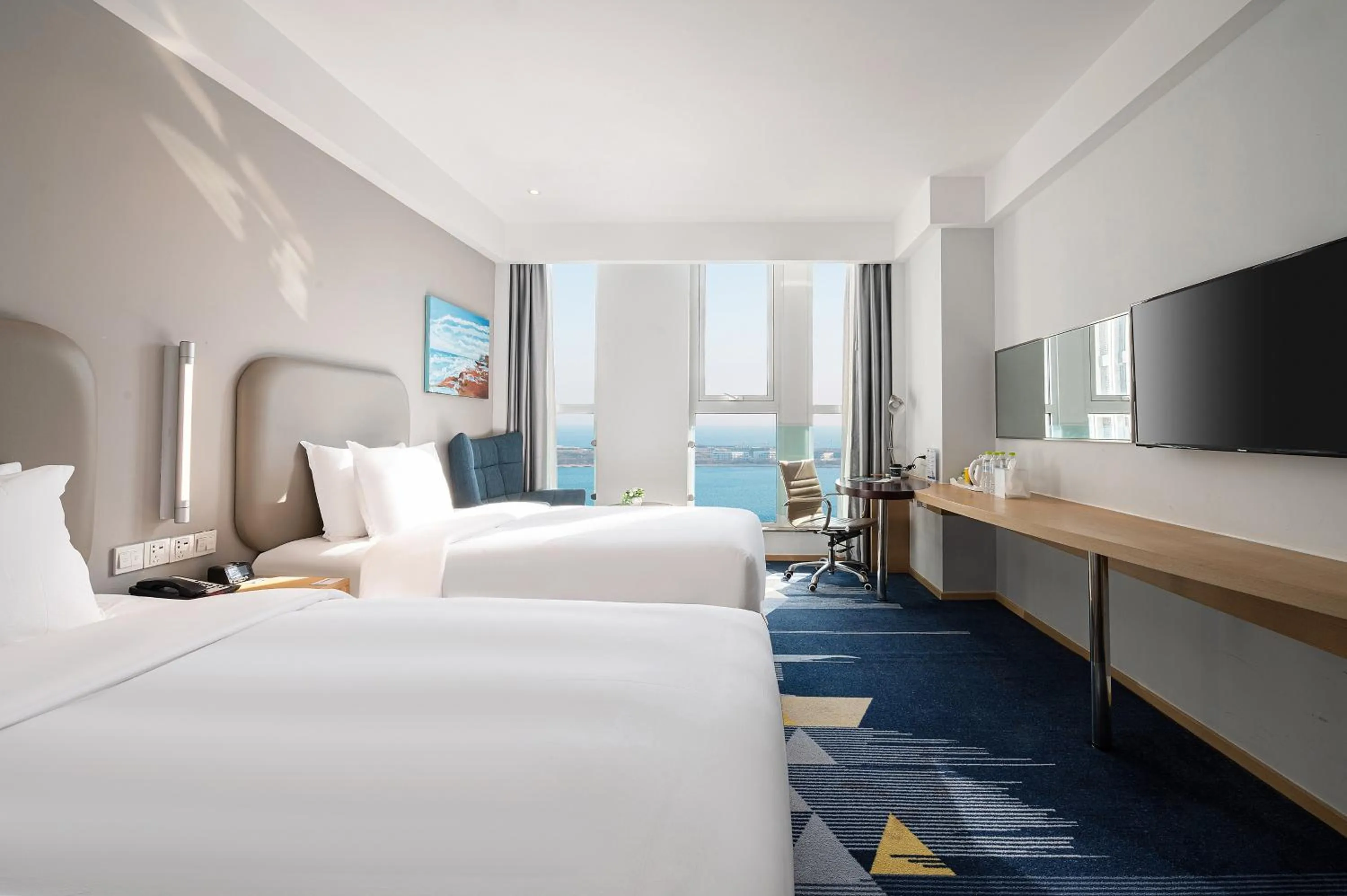 Bed in Holiday Inn Express - Qingdao West Coast by IHG