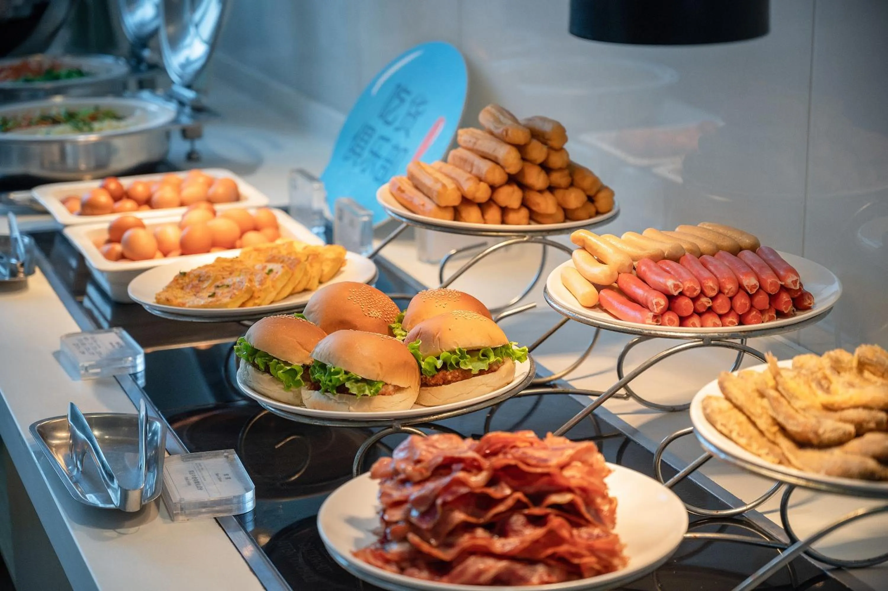 Breakfast in Holiday Inn Express - Qingdao West Coast by IHG