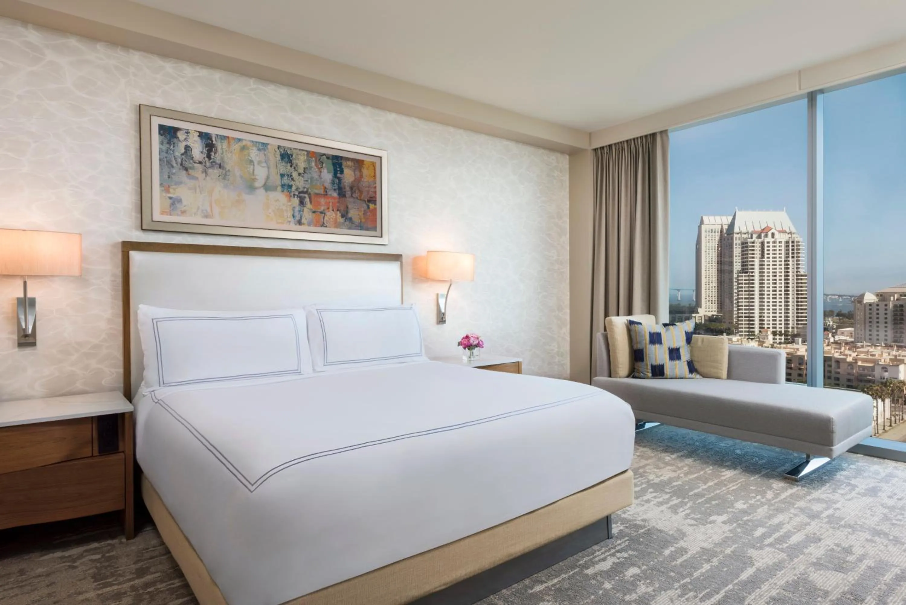 Photo of the whole room, Bed in InterContinental San Diego by IHG