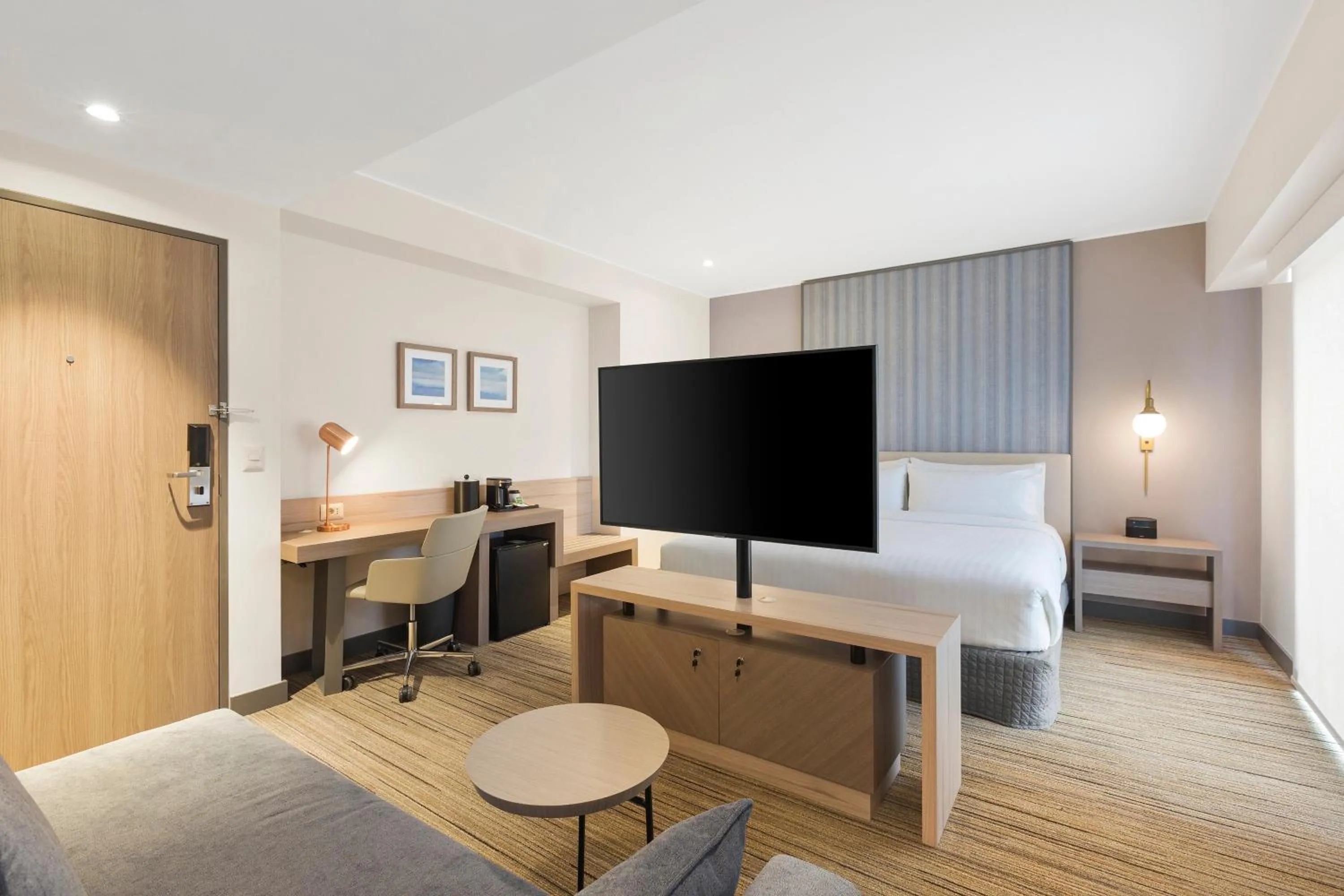 Photo of the whole room in Holiday Inn Express - Lima San Isidro by IHG