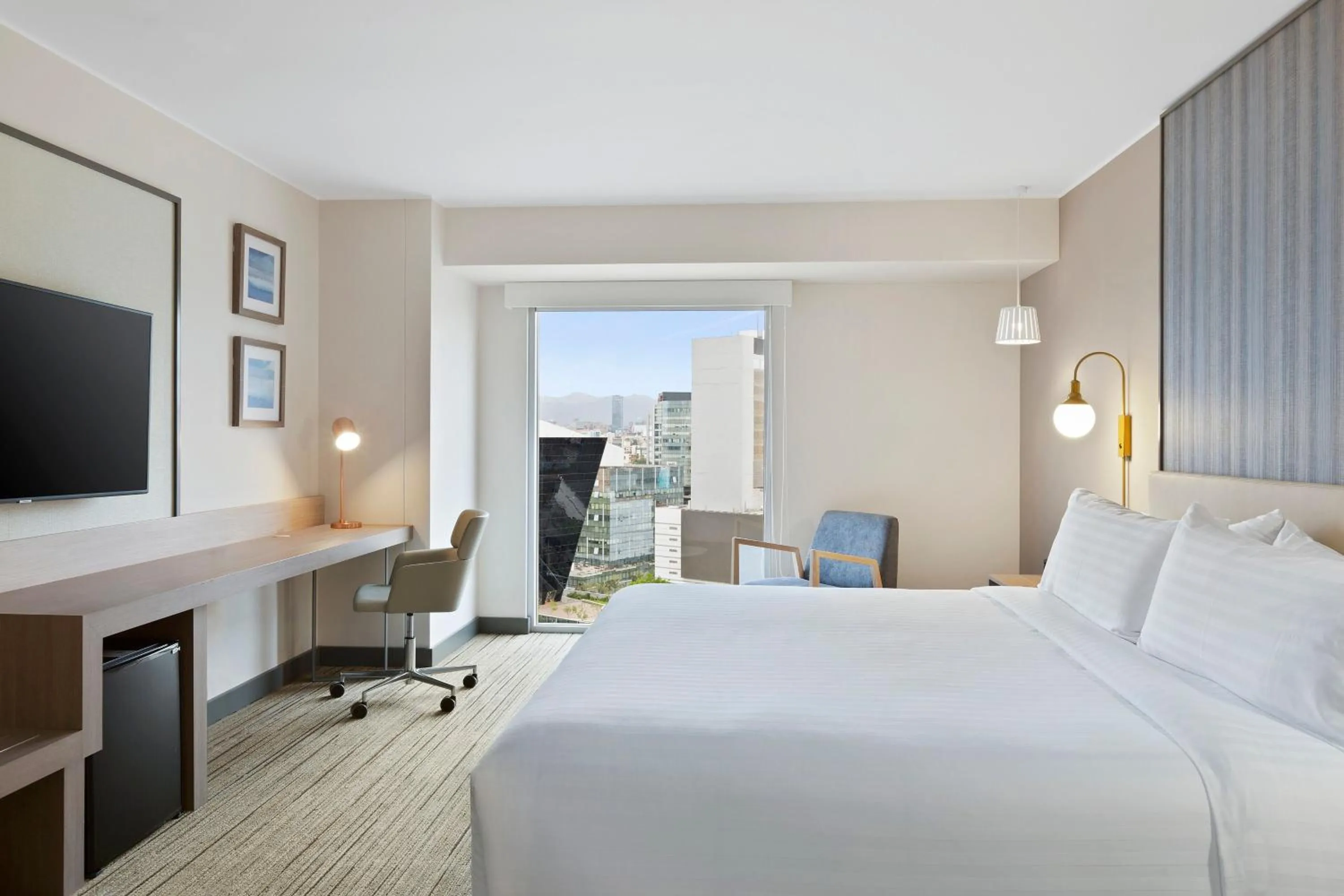 View (from property/room), Bed in Holiday Inn Express - Lima San Isidro by IHG