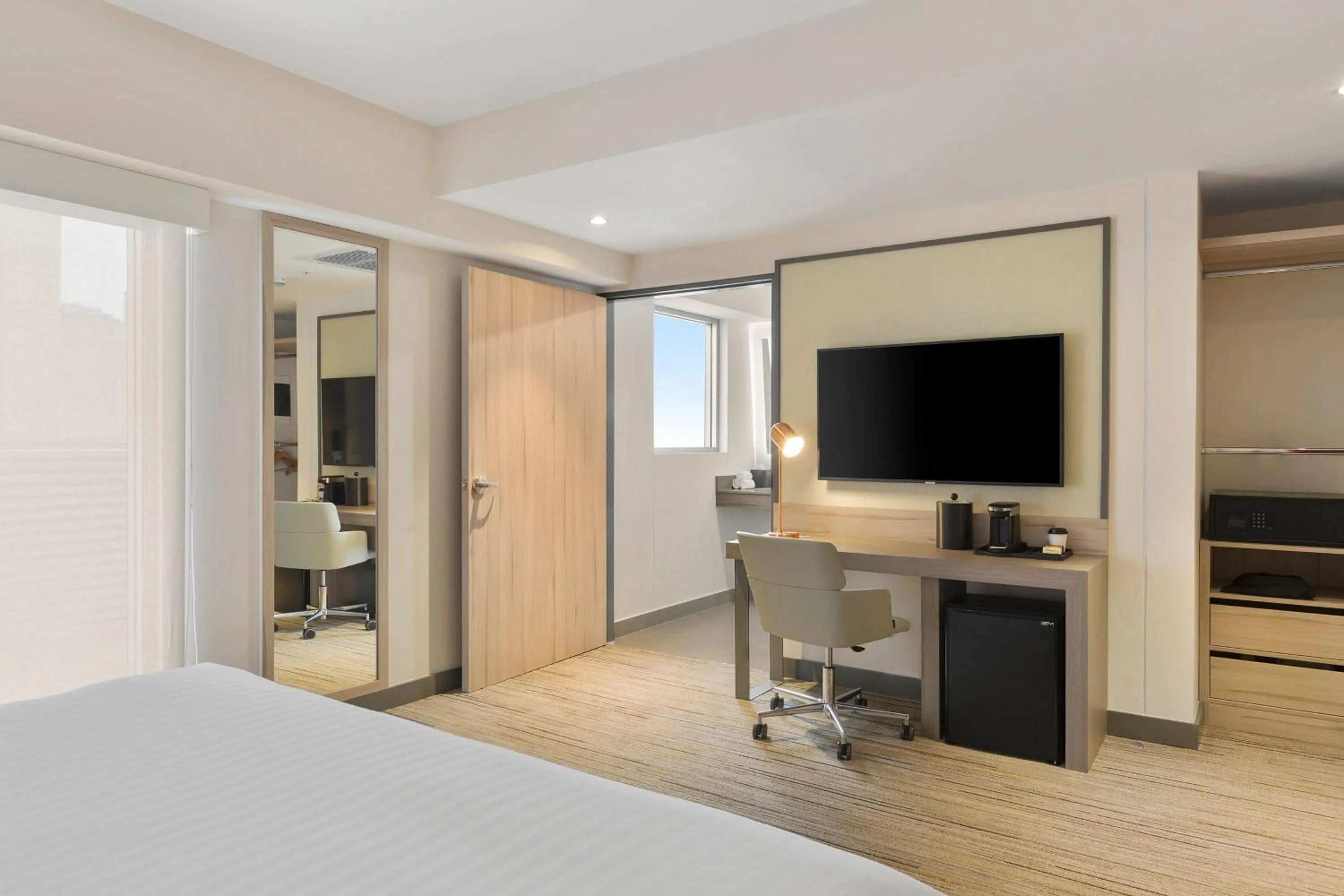 Photo of the whole room, Bed in Holiday Inn Express - Lima San Isidro by IHG