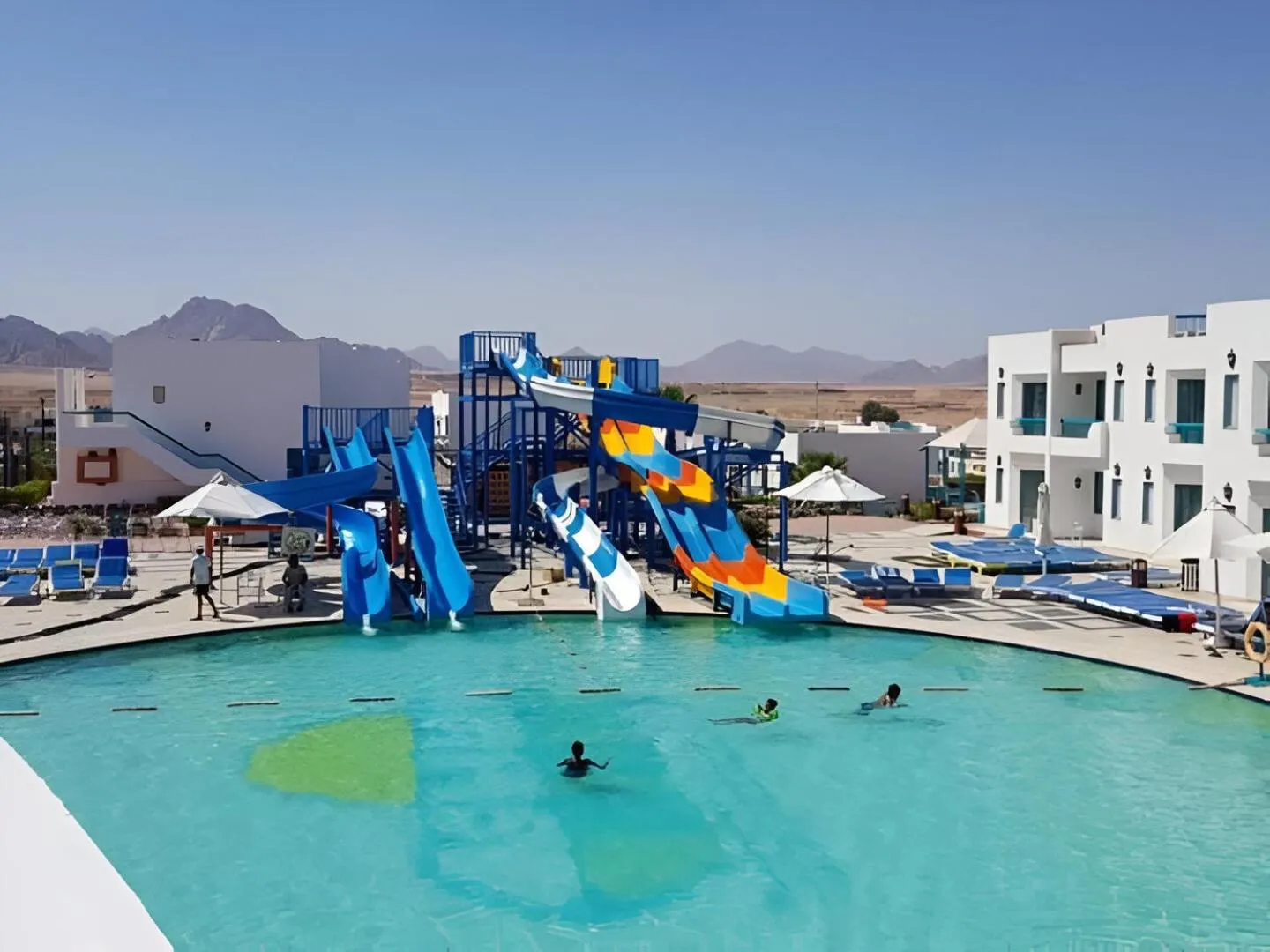 Swimming pool in Sharm Holiday Resort