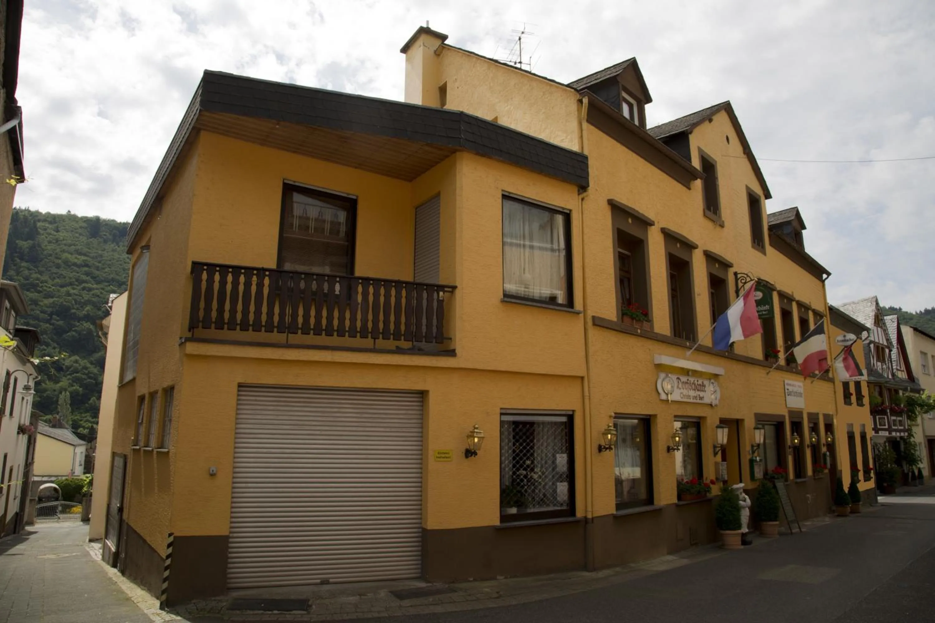 Facade/entrance in Hotel Zur Dorfschänke