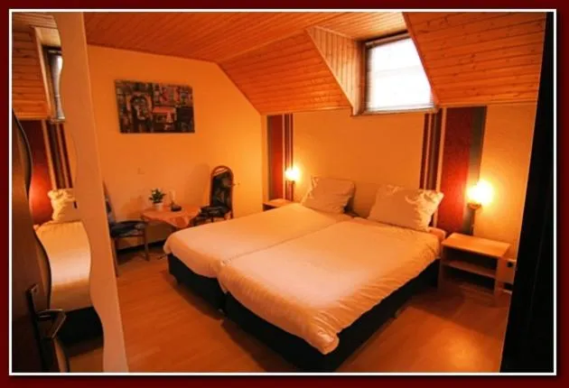 Bed in Hotel Zur Dorfschänke