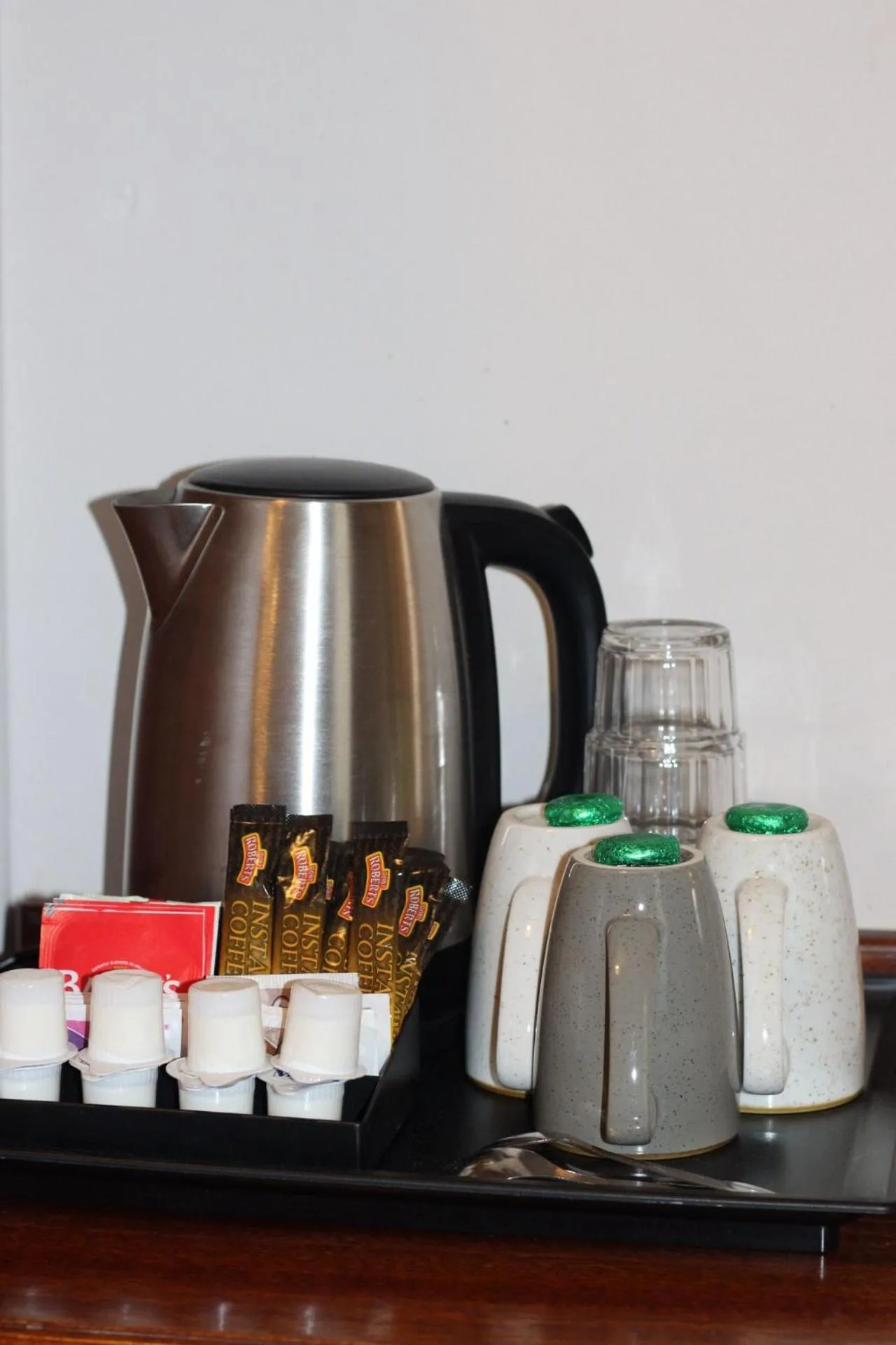 Tom Dick and Harriet's Accommodation