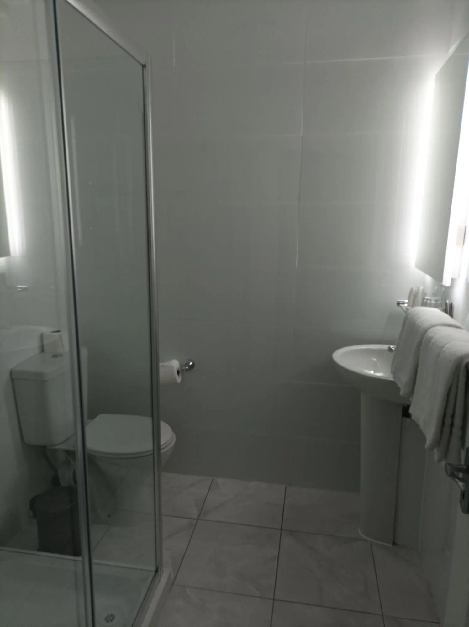 Tom Dick and Harriet's Accommodation