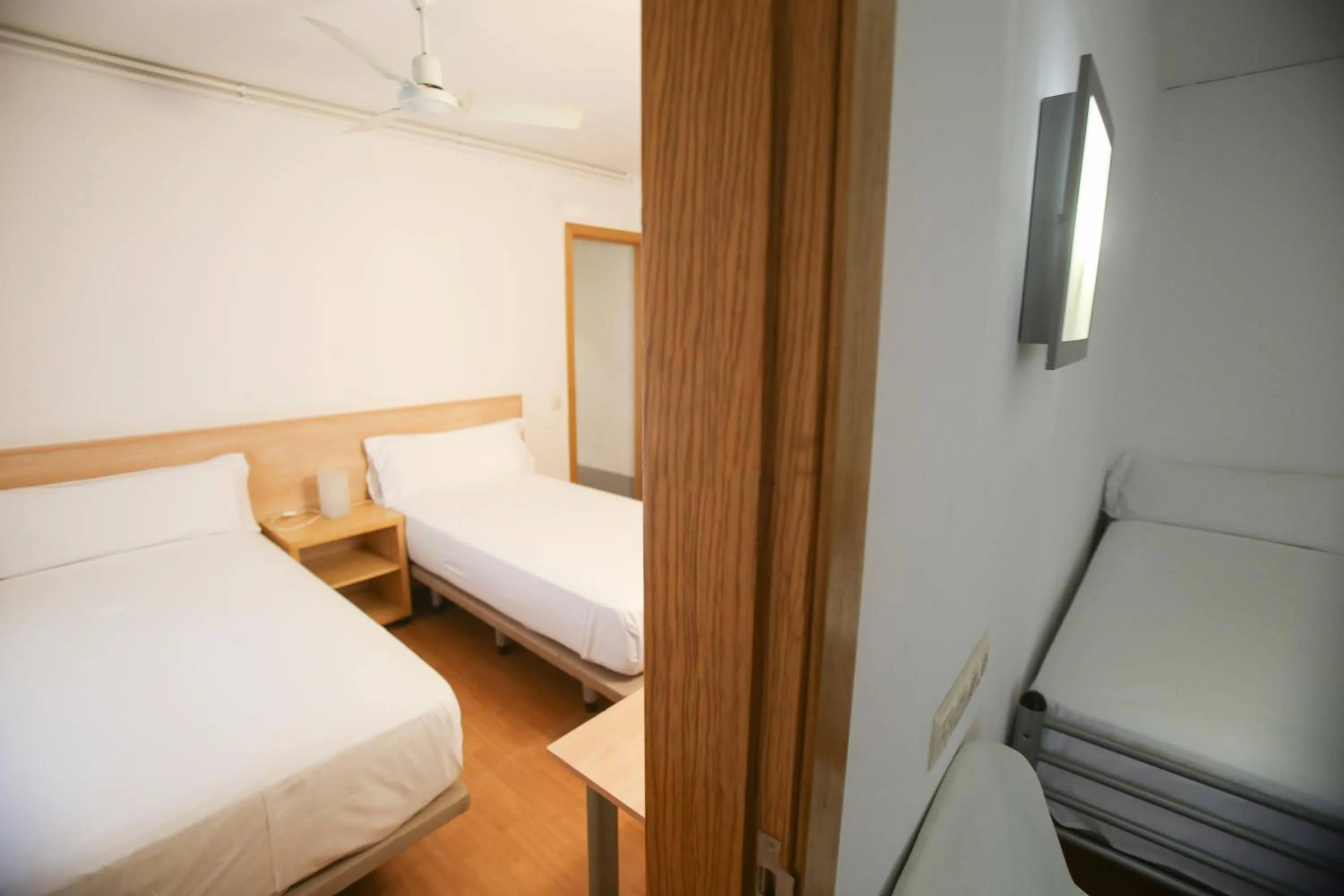 Photo of the whole room, Bed in Gatell Hotel